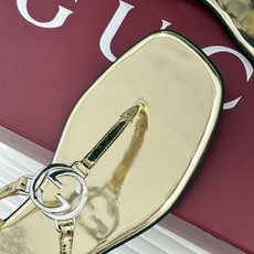 Gucci/古驰26WF新品双G夹脚方头平底凉鞋G家26WF春夏度假新作复古方头勾勒纤细脚型经典互扣双G Gucci/古驰26WF新品双G夹脚方头平底凉鞋G家26WF春夏度假新作复古方头勾勒纤细脚型经典互扣双G