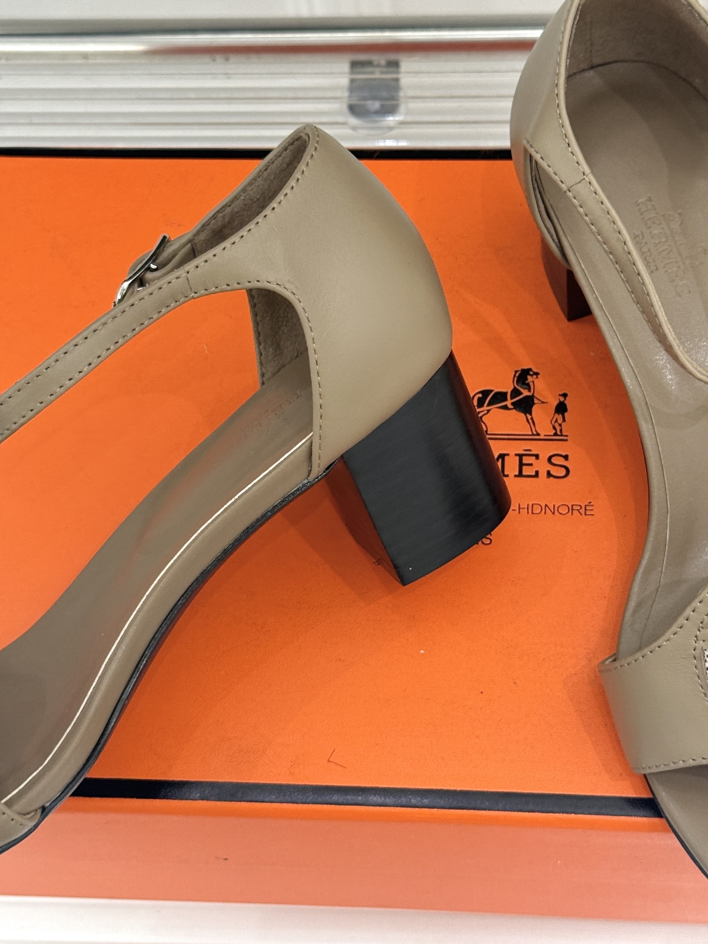 Hermès/爱马仕26WF新品Marquise 50高跟凉鞋H家26WF春夏新作甄选意产小羊皮打造哑光