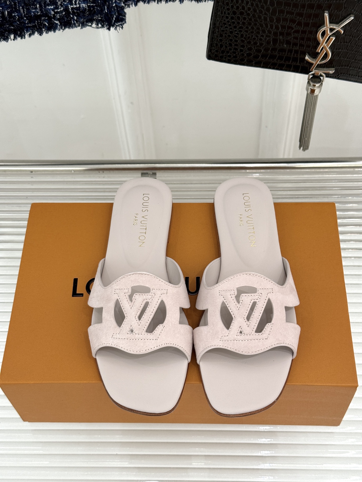 루이비통 신발 129174 Louis Vuitton Shoes 썸네일 이미지