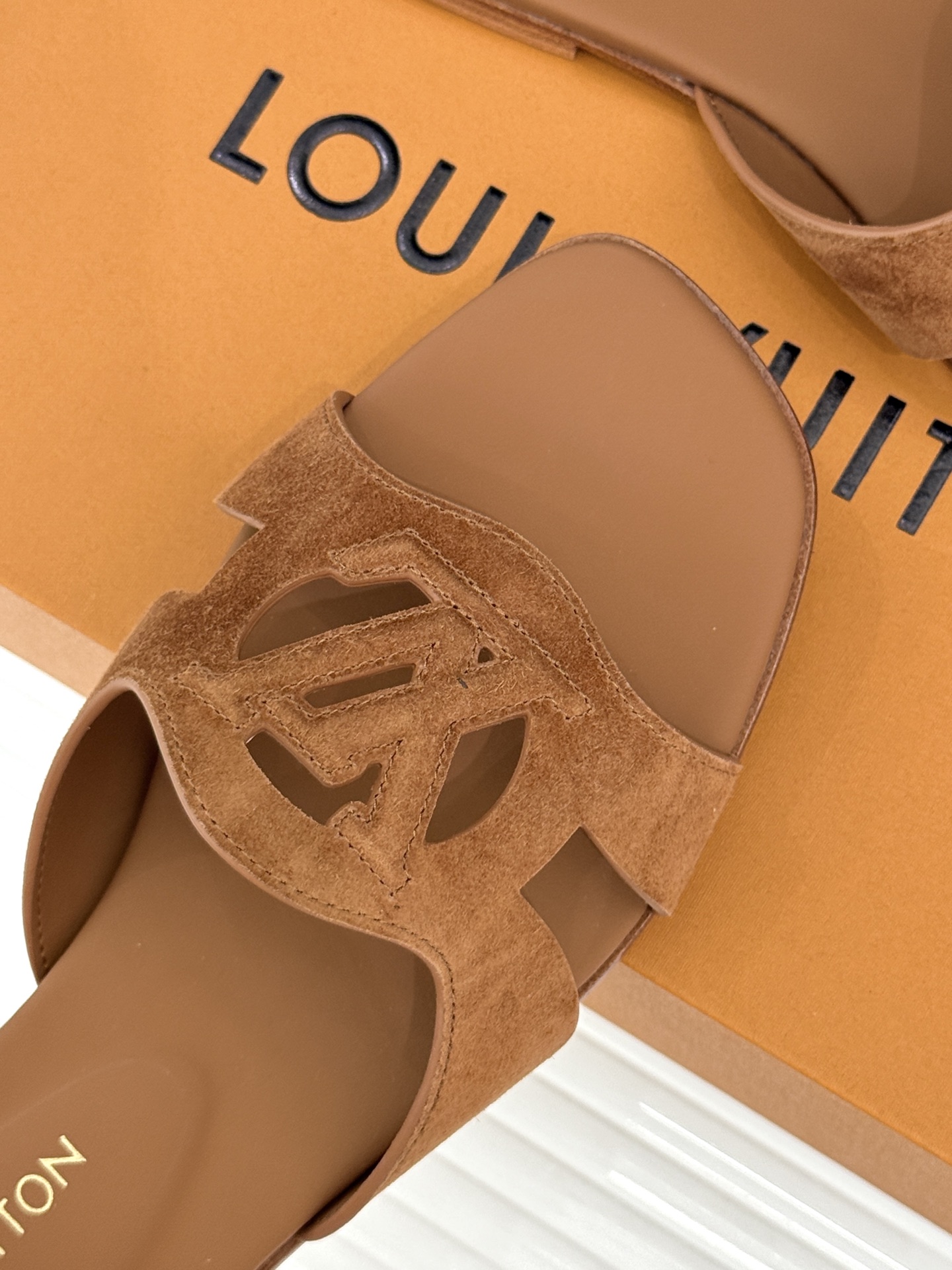 루이비통 신발 129173 Louis Vuitton Shoes 썸네일 이미지