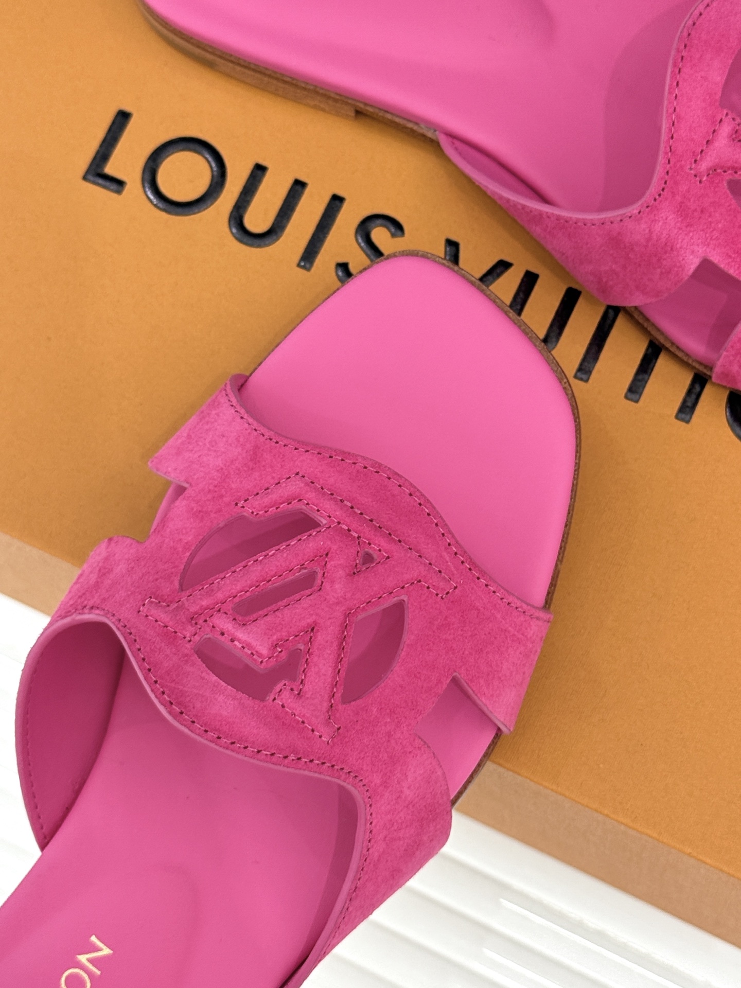 루이비통 신발 129172 Louis Vuitton Shoes 썸네일 이미지