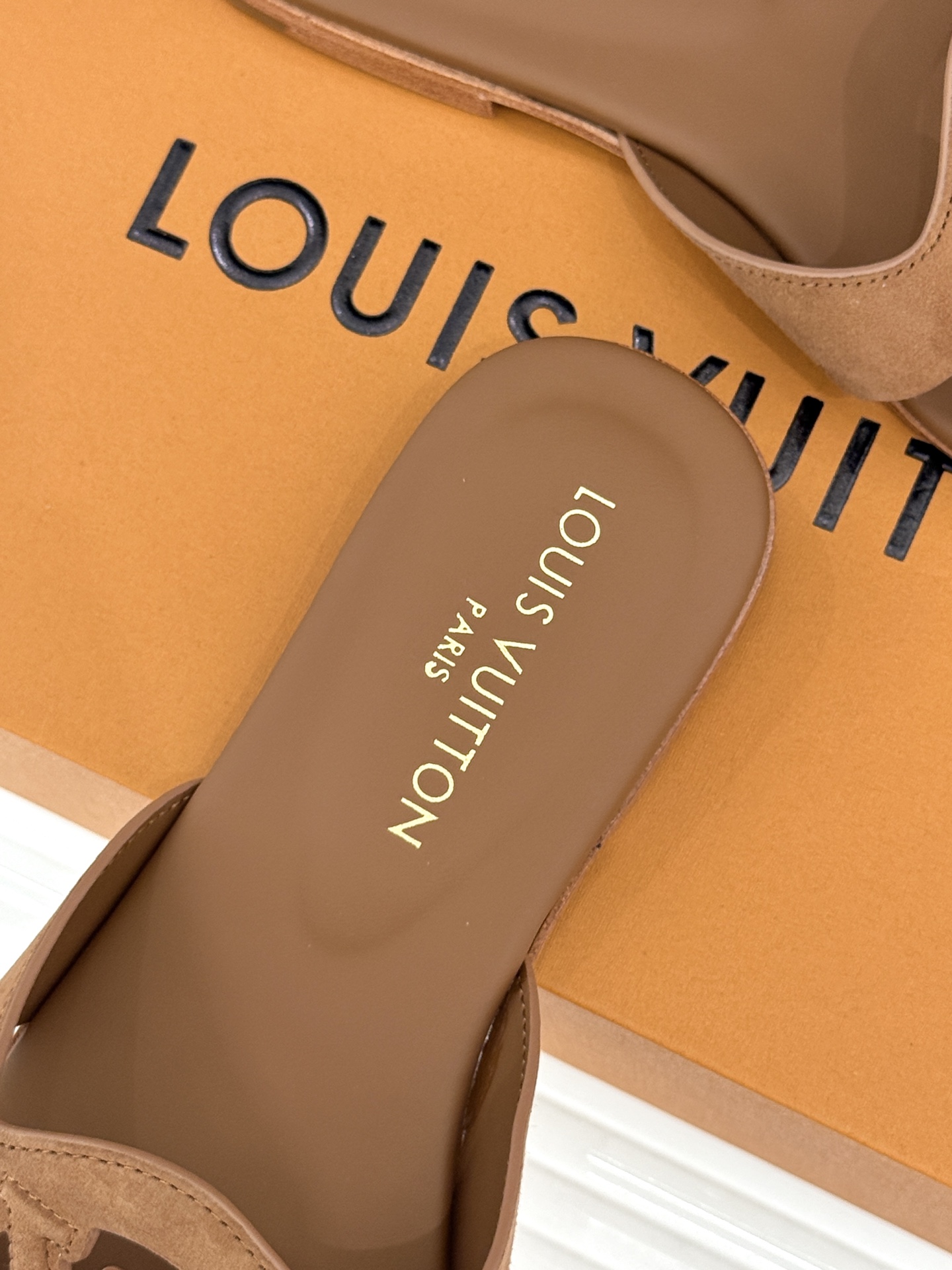 루이비통 신발 129170 Louis Vuitton Shoes 썸네일 이미지