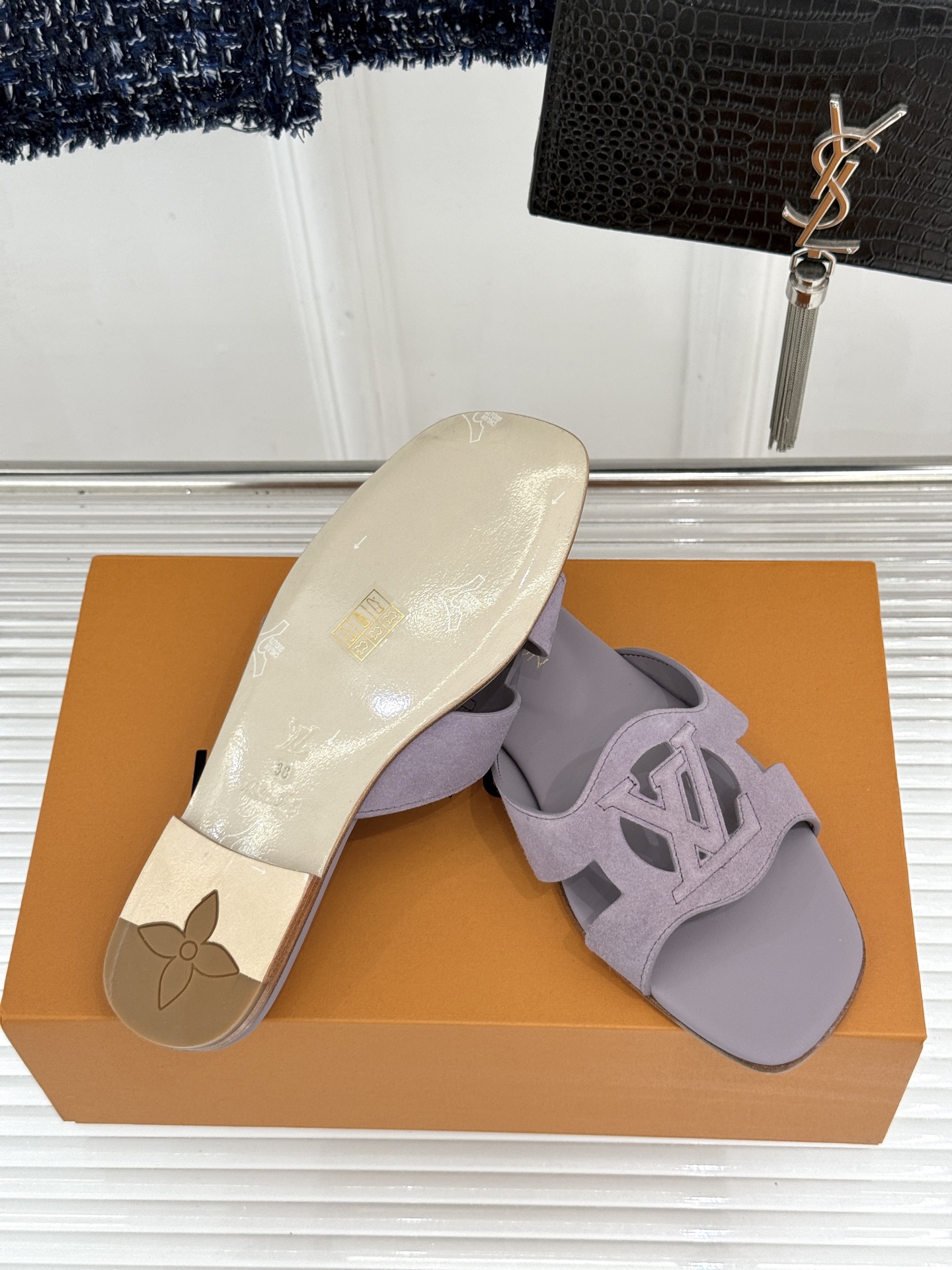 루이비통 신발 129169 Louis Vuitton Shoes 썸네일 이미지