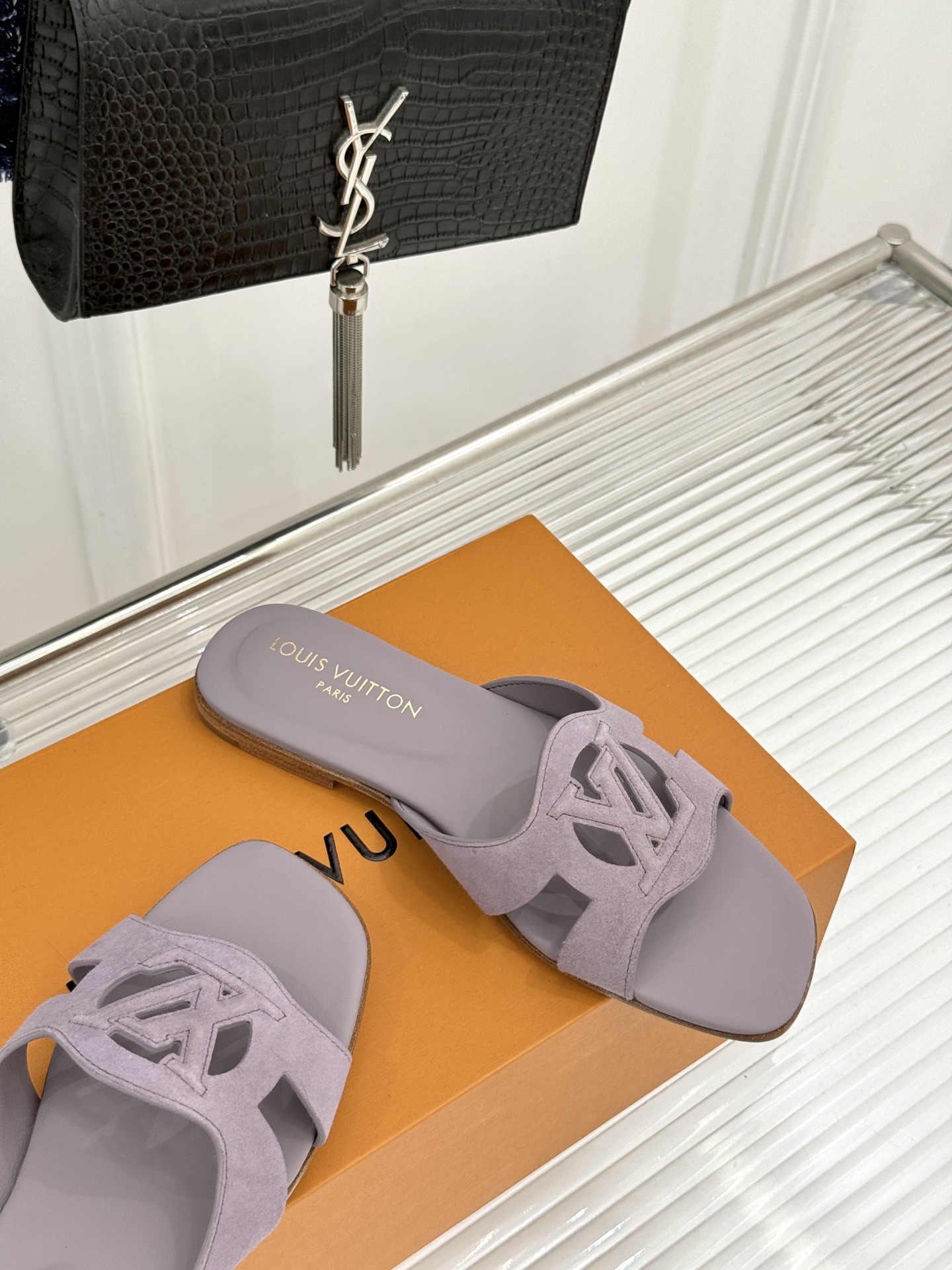 루이비통 신발 129169 Louis Vuitton Shoes 썸네일 이미지