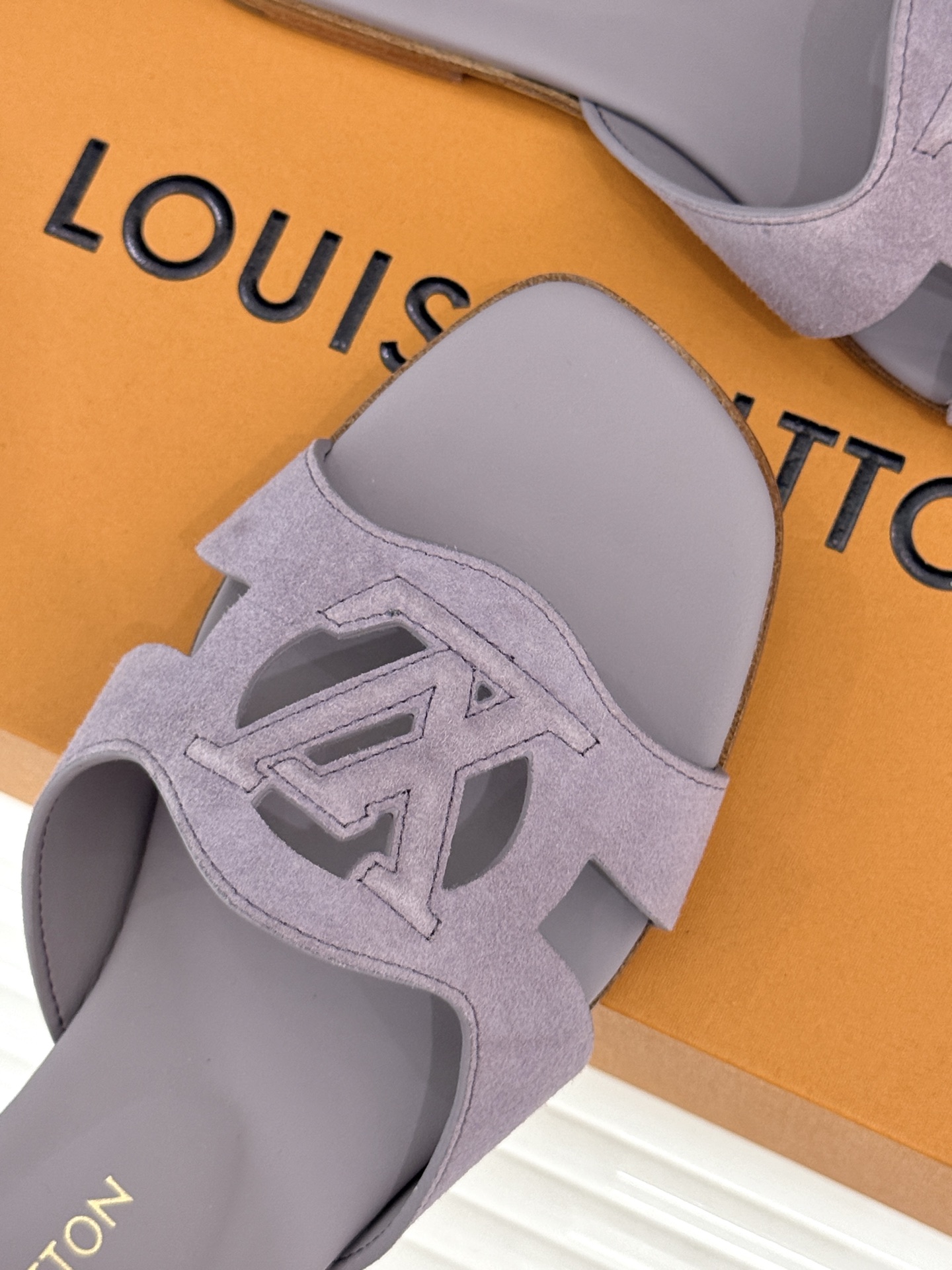루이비통 신발 129169 Louis Vuitton Shoes 썸네일 이미지