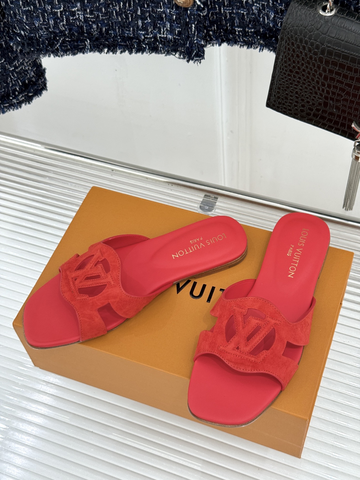 루이비통 신발 129168 Louis Vuitton Shoes 썸네일 이미지
