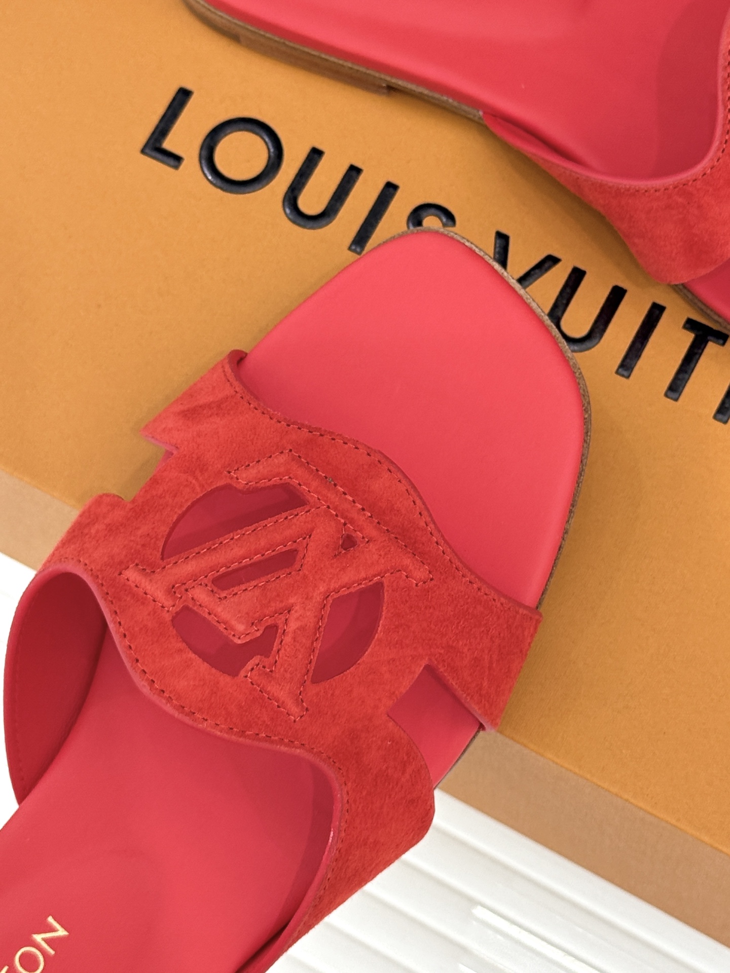 루이비통 신발 129168 Louis Vuitton Shoes 썸네일 이미지