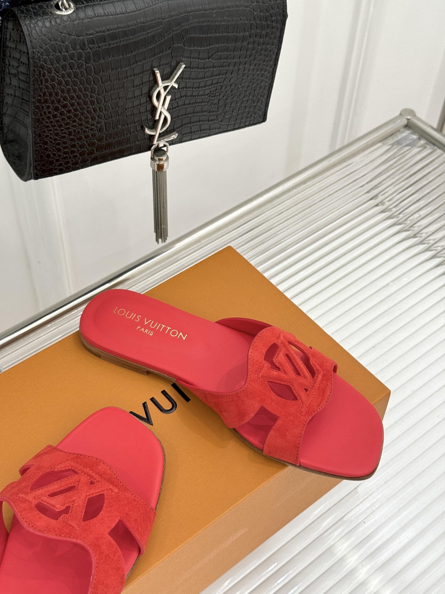 루이비통 신발 129168 Louis Vuitton Shoes 썸네일 이미지