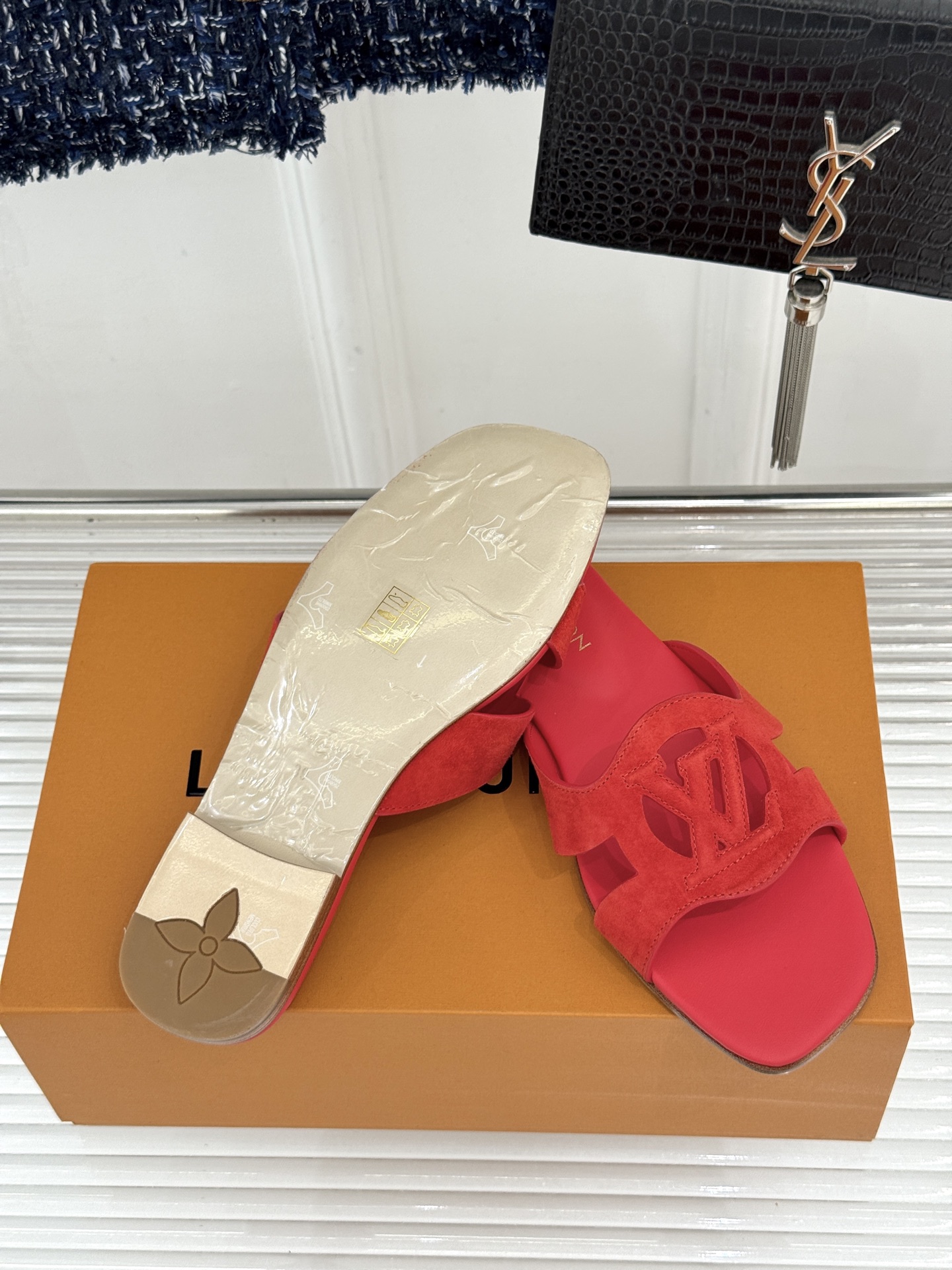 루이비통 신발 129168 Louis Vuitton Shoes 썸네일 이미지