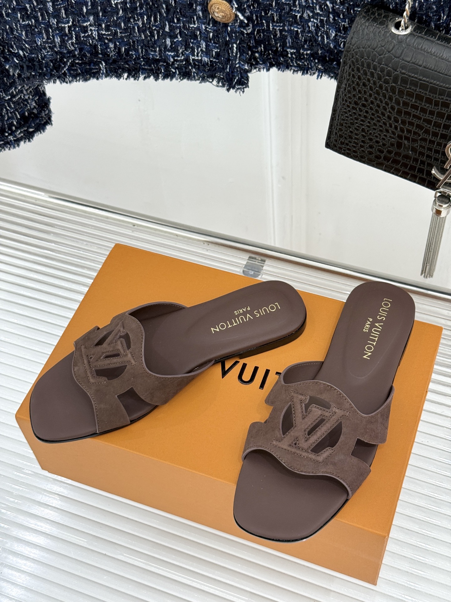 루이비통 신발 129167 Louis Vuitton Shoes 썸네일 이미지