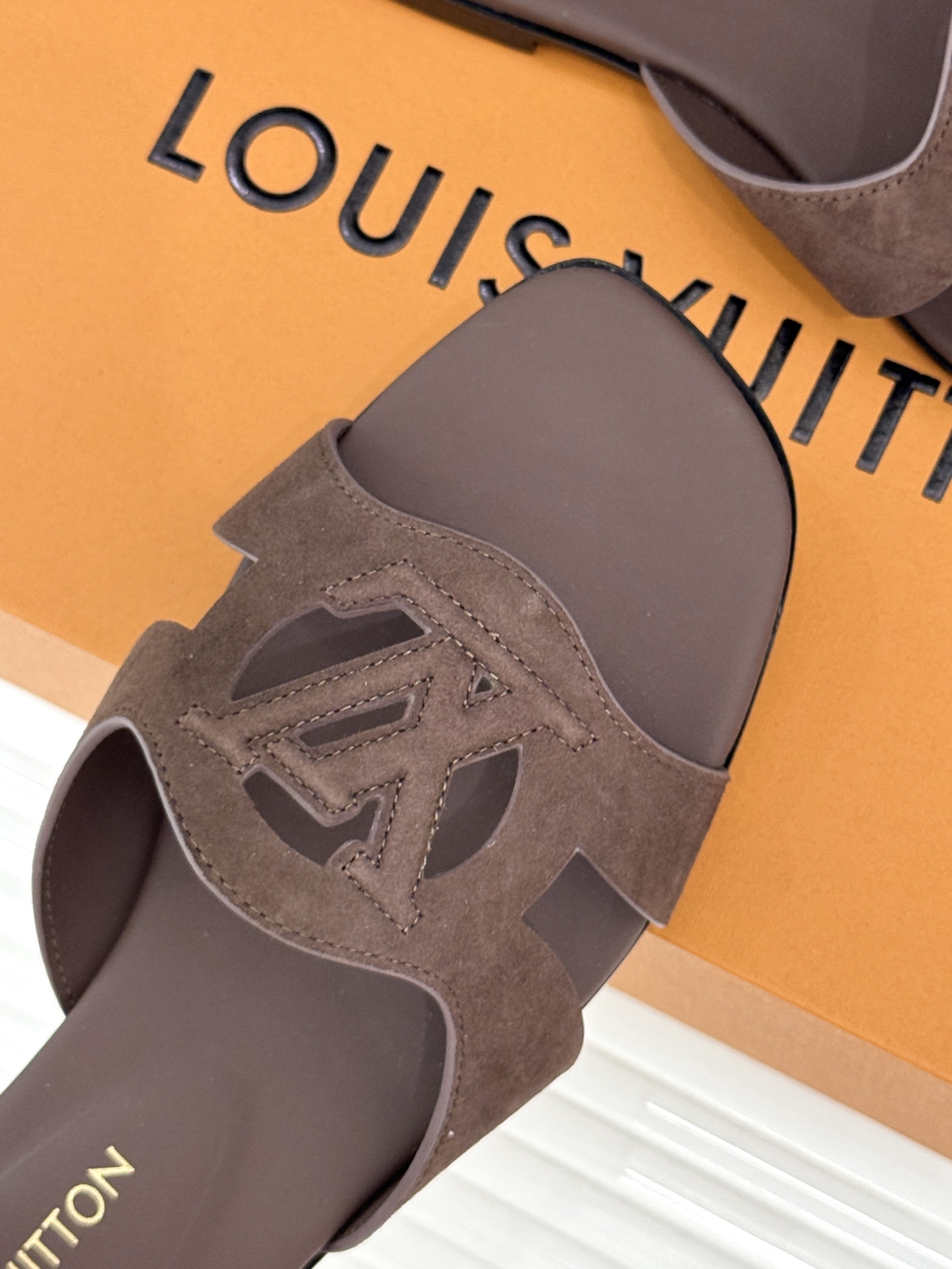 루이비통 신발 129167 Louis Vuitton Shoes 썸네일 이미지