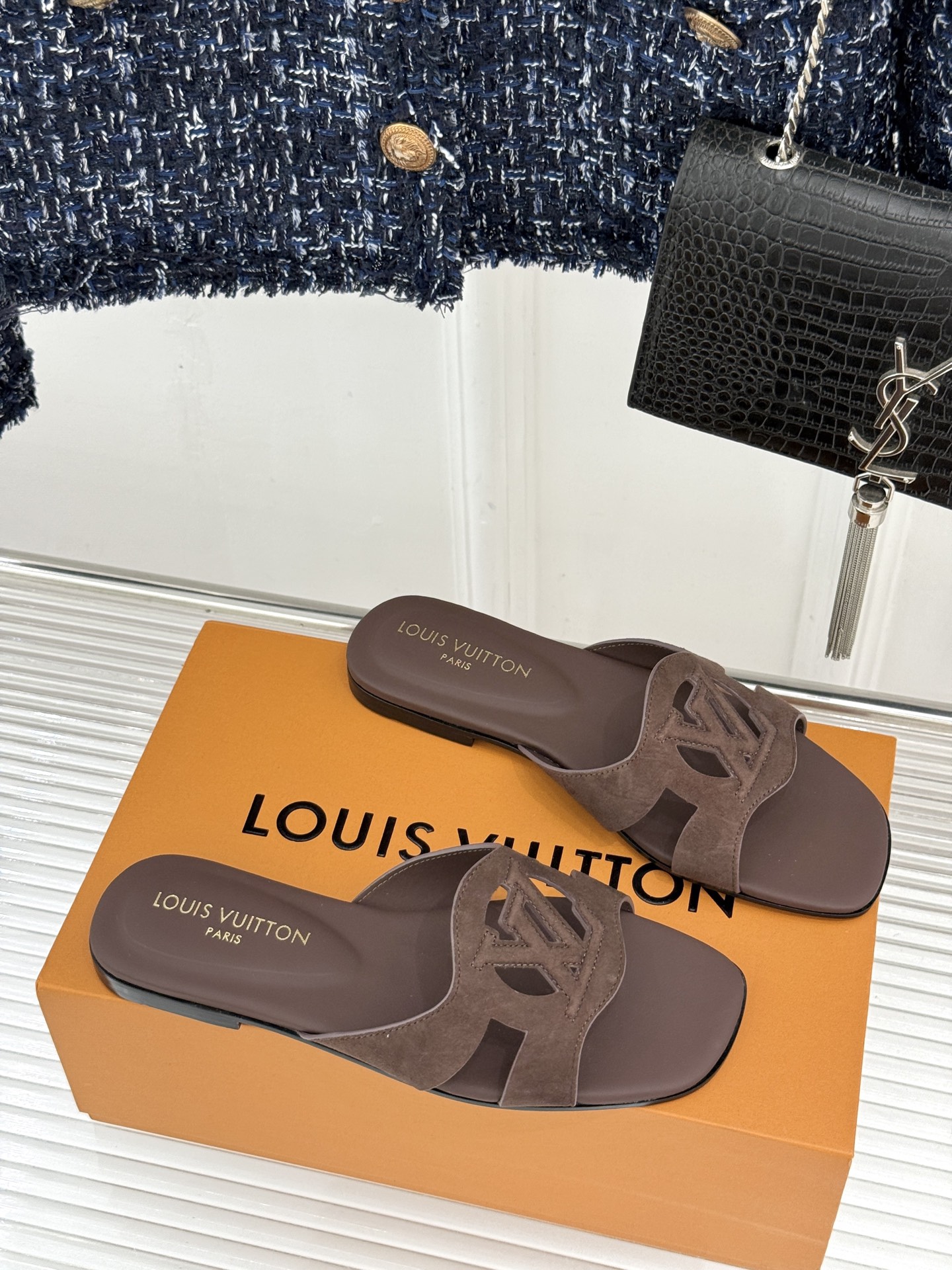 루이비통 신발 129167 Louis Vuitton Shoes 썸네일 이미지