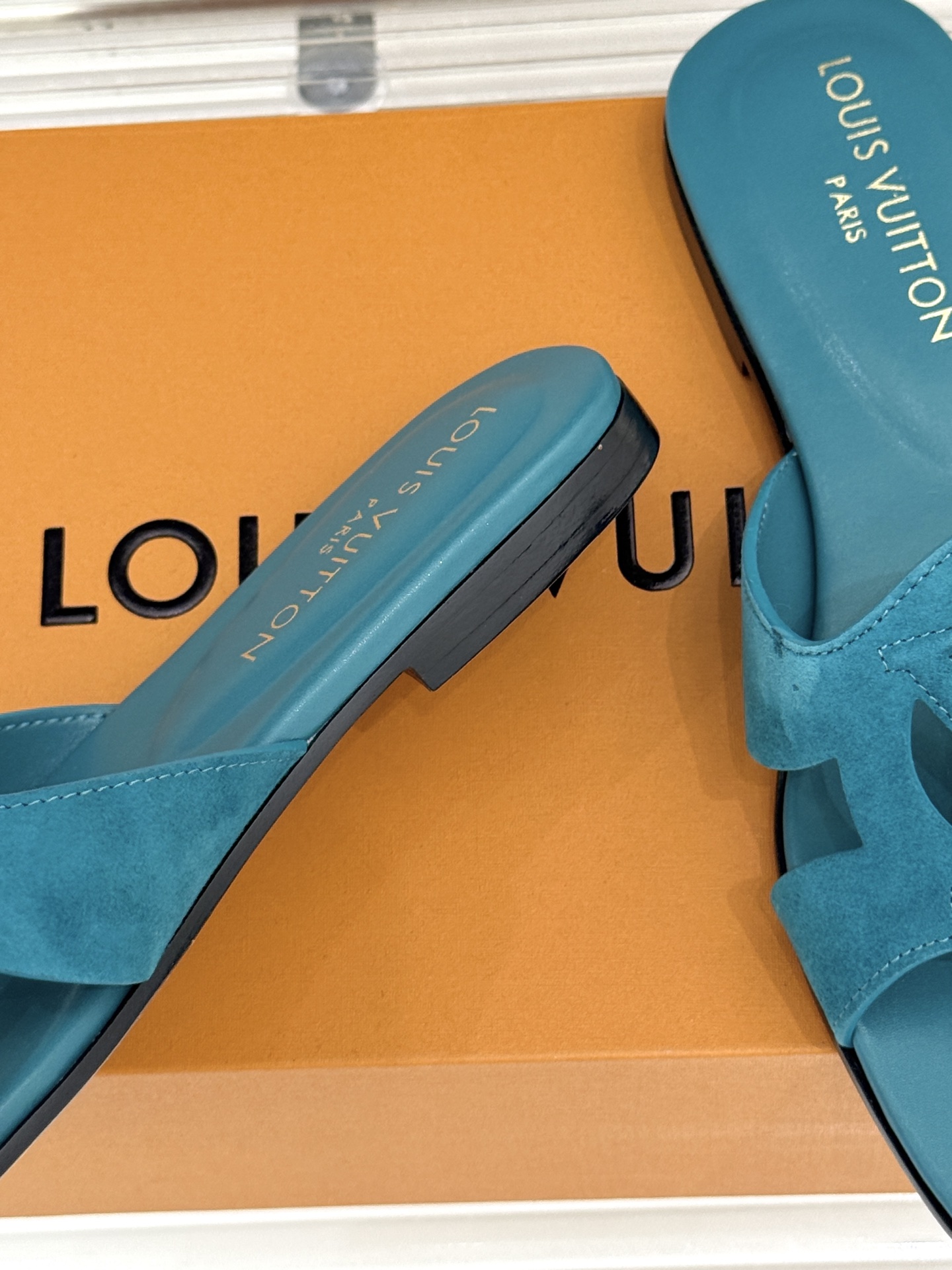 루이비통 신발 130673 Louis Vuitton Shoes 썸네일 이미지