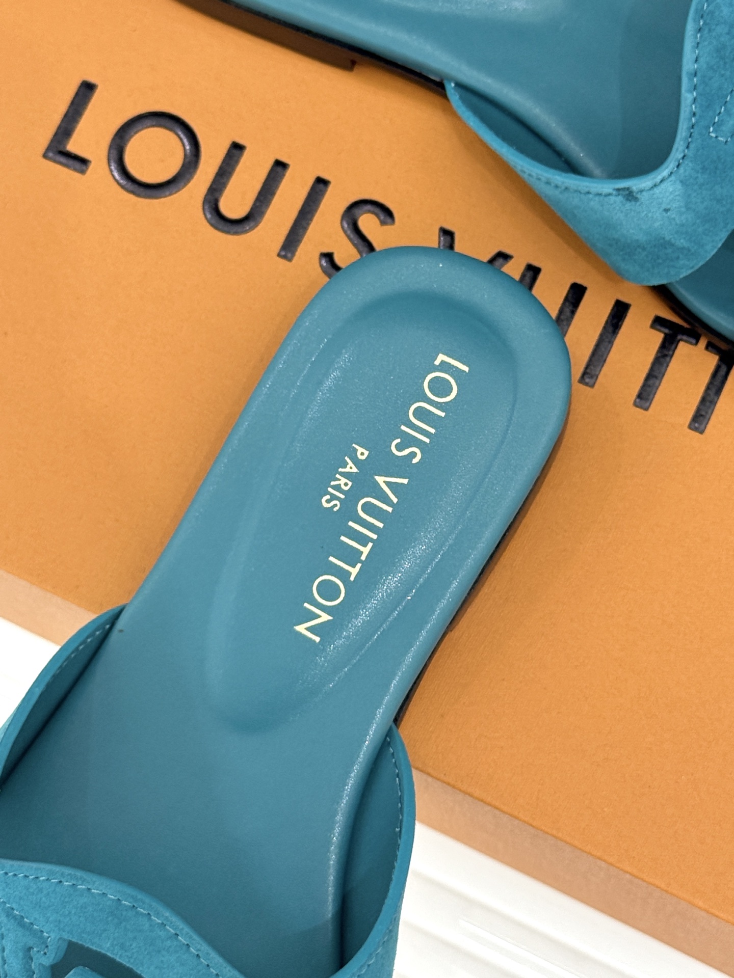 루이비통 신발 130673 Louis Vuitton Shoes 썸네일 이미지