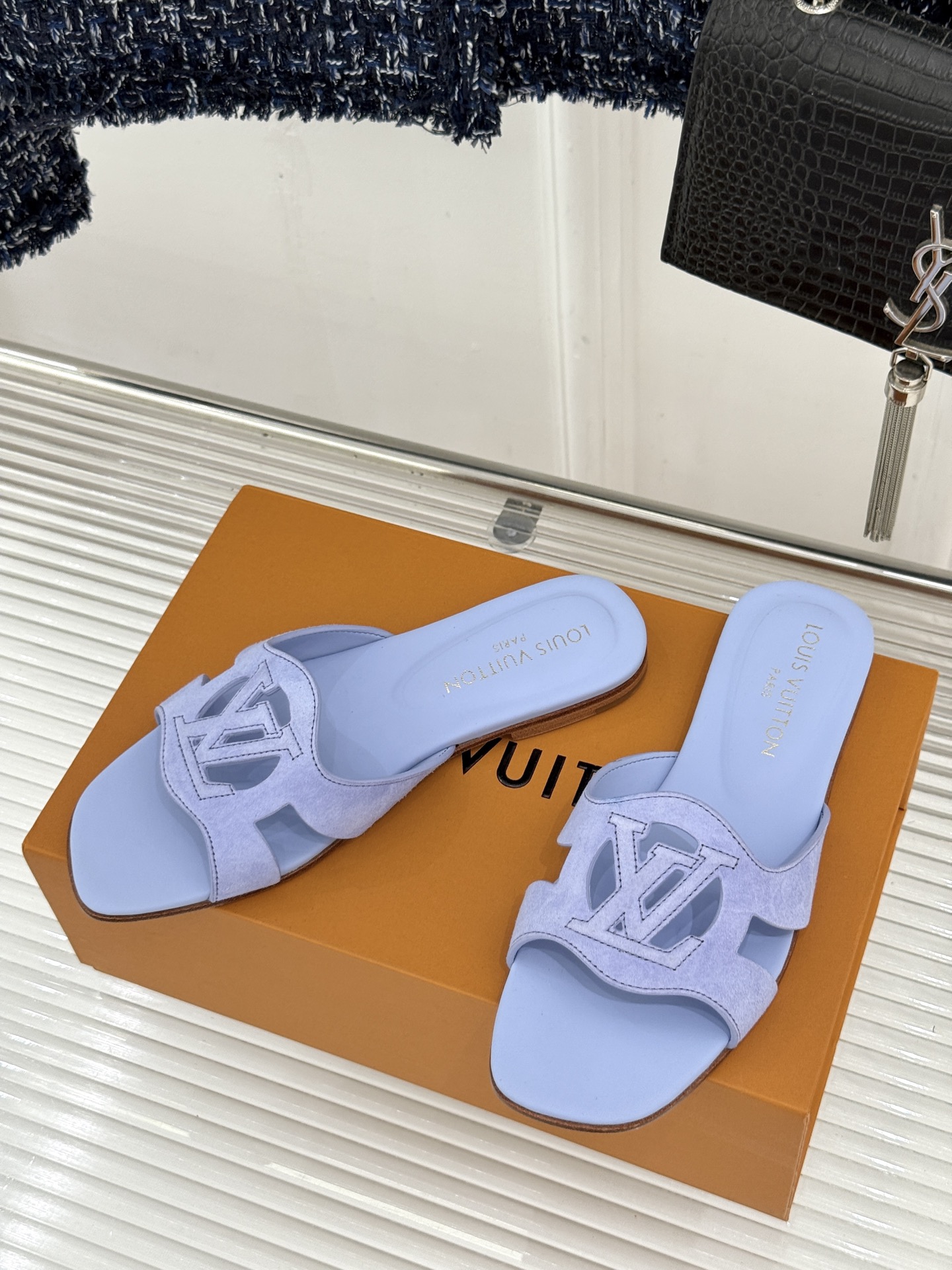 루이비통 신발 129165 Louis Vuitton Shoes 썸네일 이미지