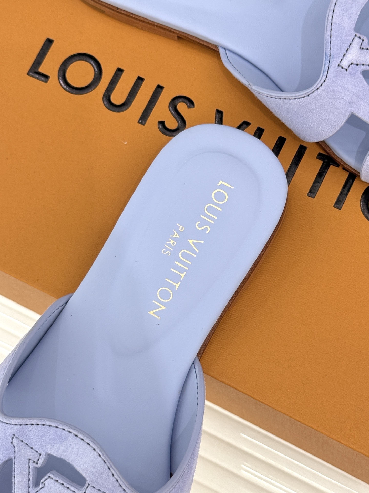 루이비통 신발 129165 Louis Vuitton Shoes 썸네일 이미지