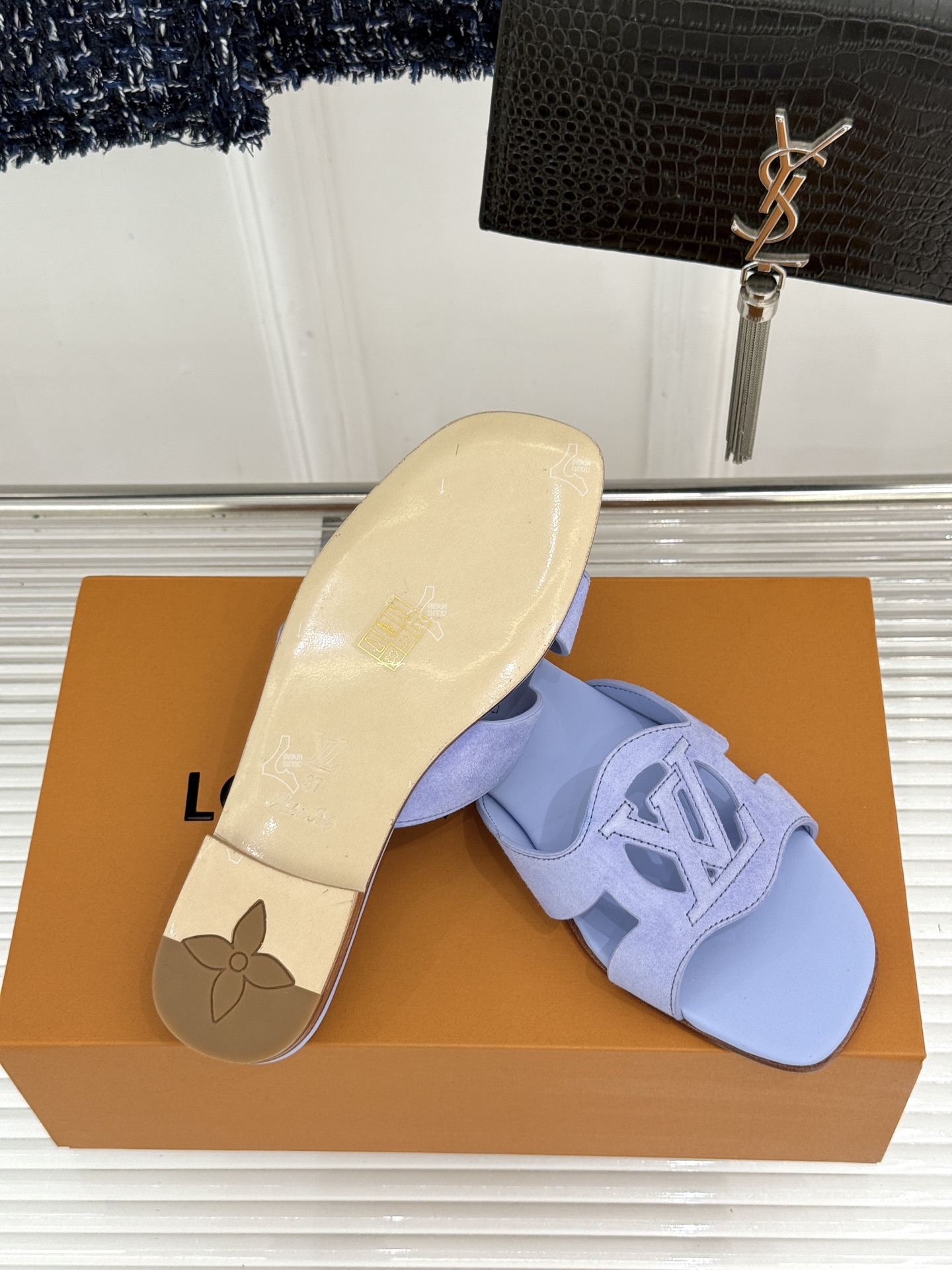 루이비통 신발 129165 Louis Vuitton Shoes 썸네일 이미지