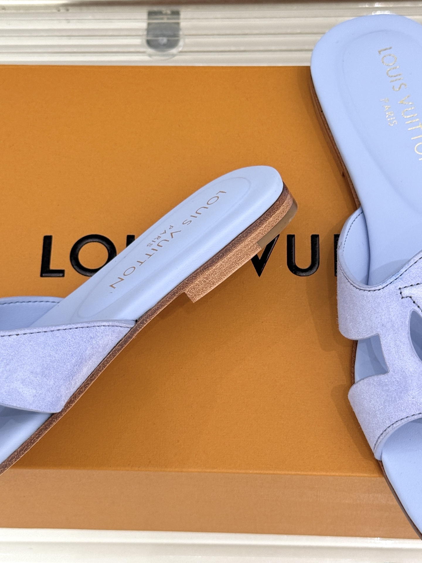 루이비통 신발 129165 Louis Vuitton Shoes 썸네일 이미지