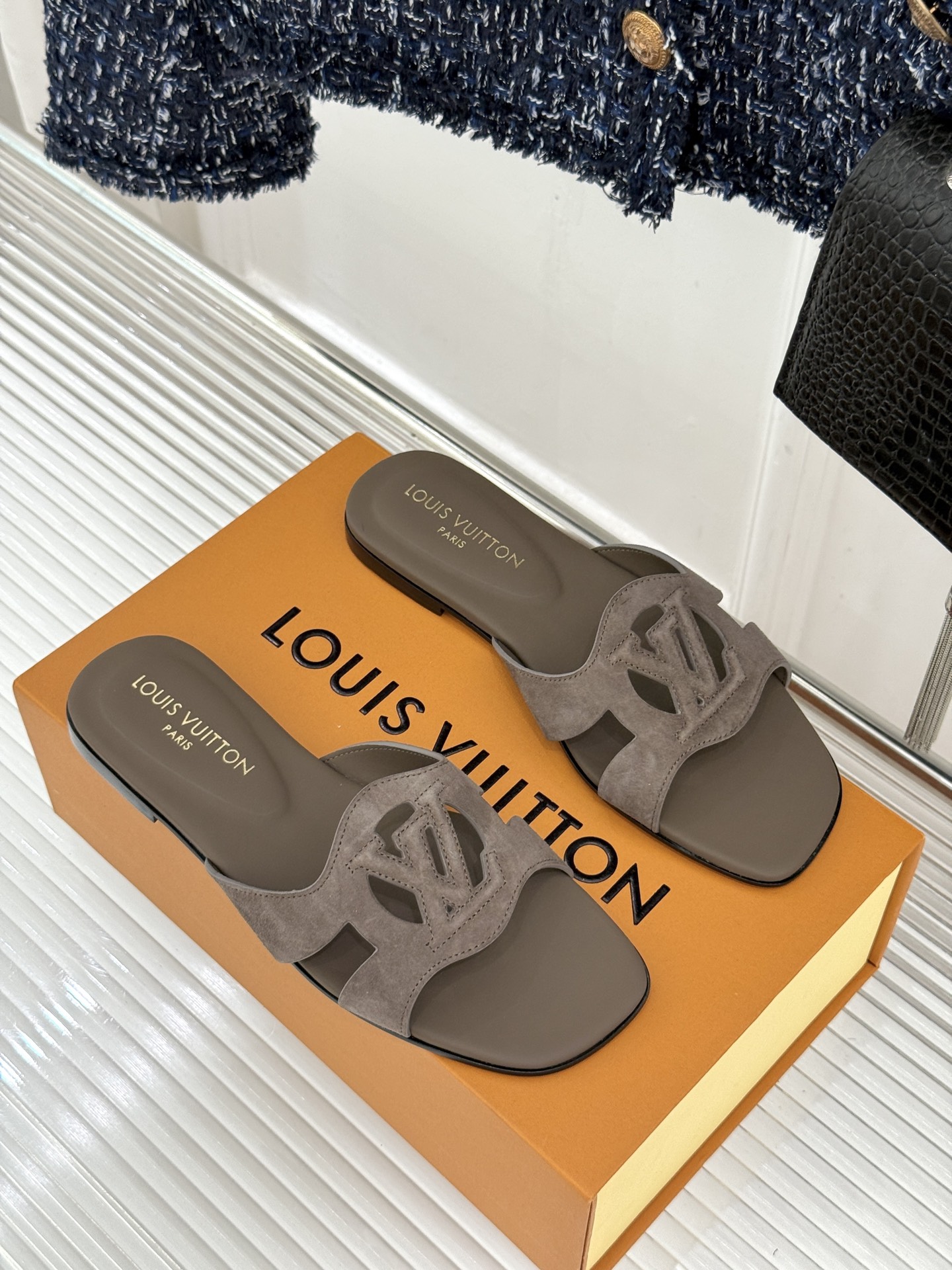 루이비통 신발 129164 Louis Vuitton Shoes 썸네일 이미지
