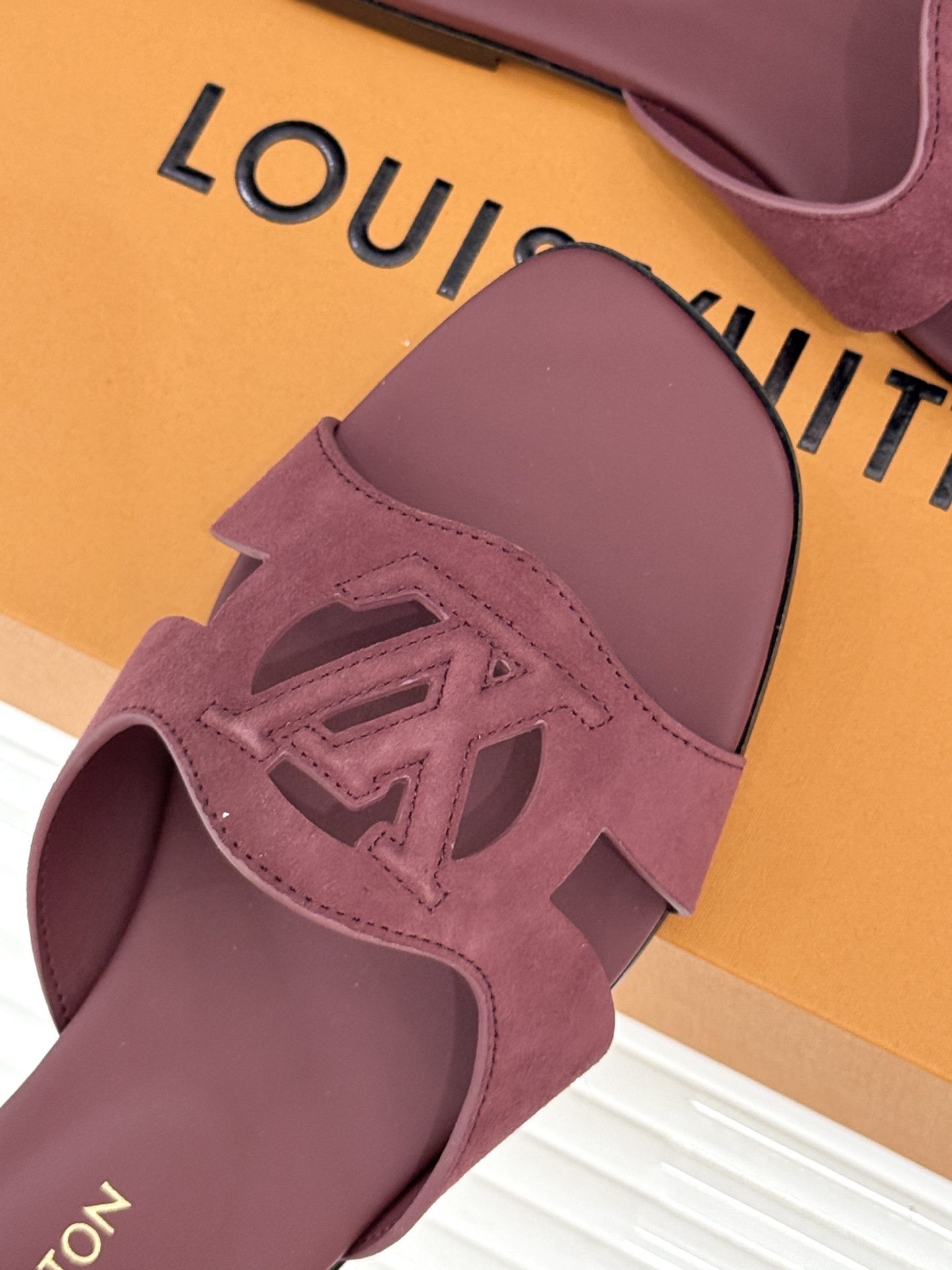 루이비통 신발 129163 Louis Vuitton Shoes 썸네일 이미지