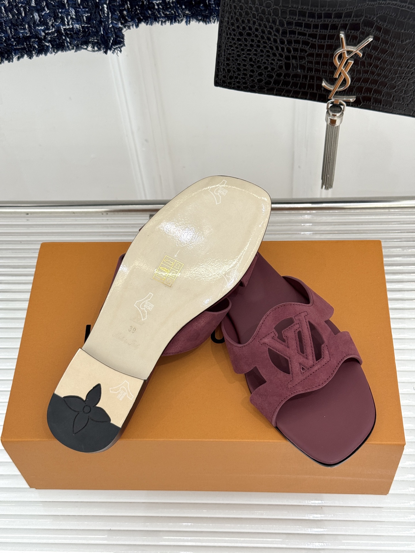 루이비통 신발 129163 Louis Vuitton Shoes 썸네일 이미지