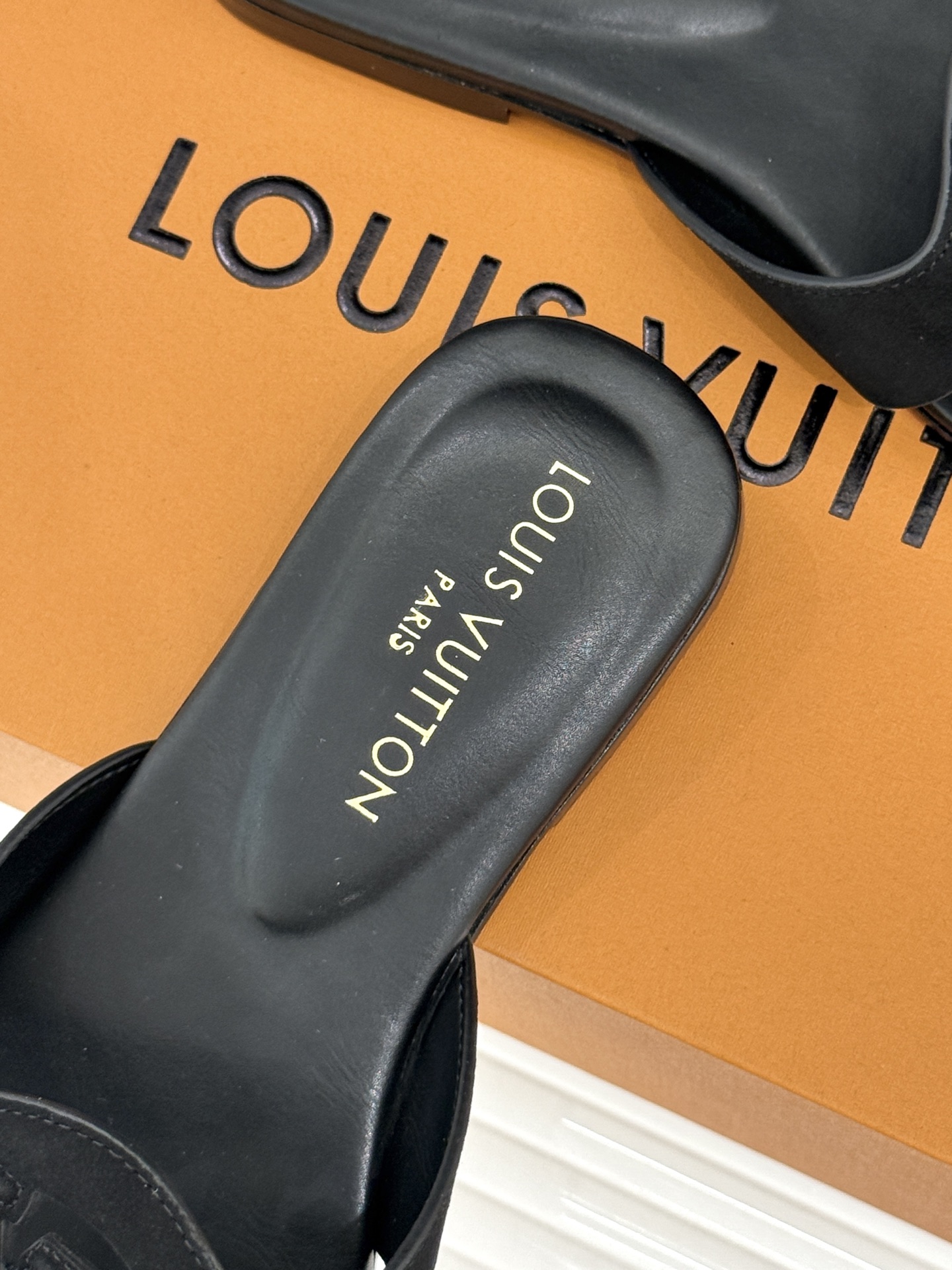 루이비통 신발 129161 Louis Vuitton Shoes 썸네일 이미지