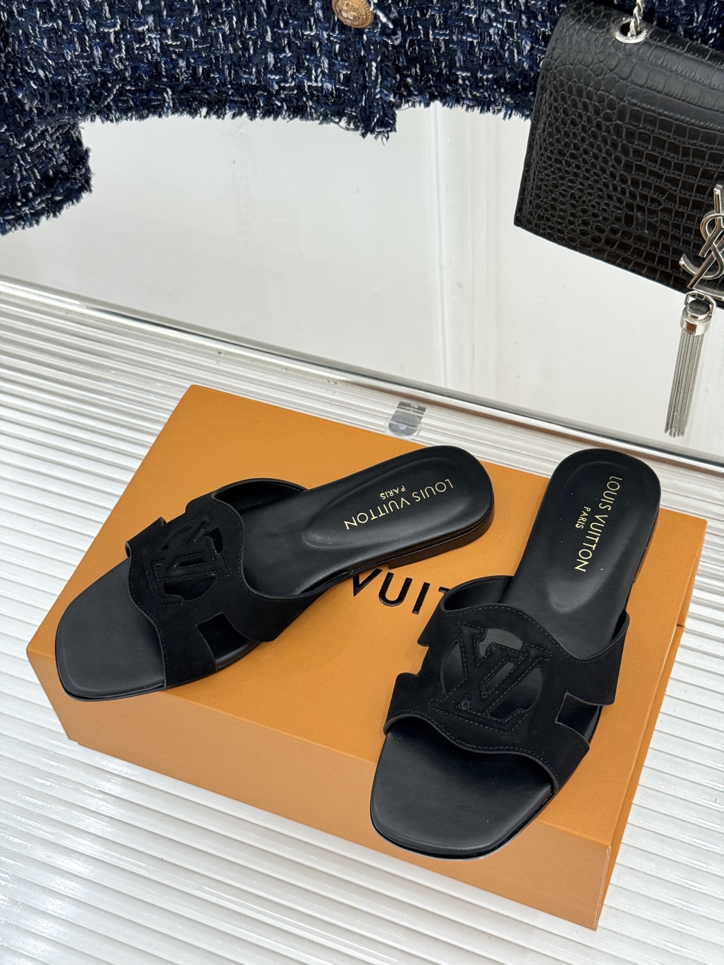 루이비통 신발 129161 Louis Vuitton Shoes 썸네일 이미지