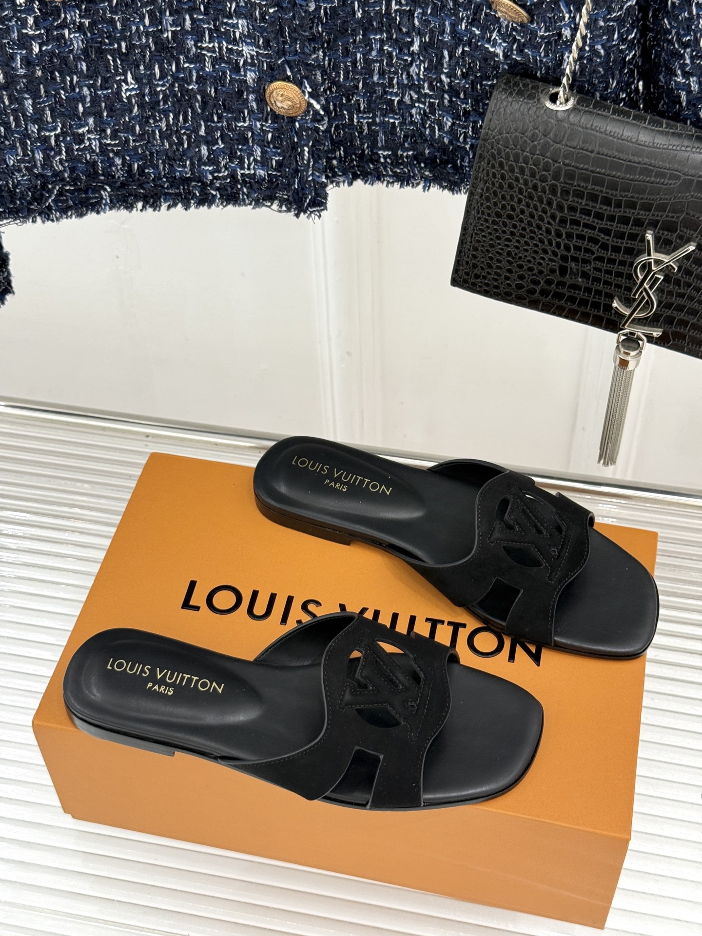 루이비통 신발 129161 Louis Vuitton Shoes 썸네일 이미지