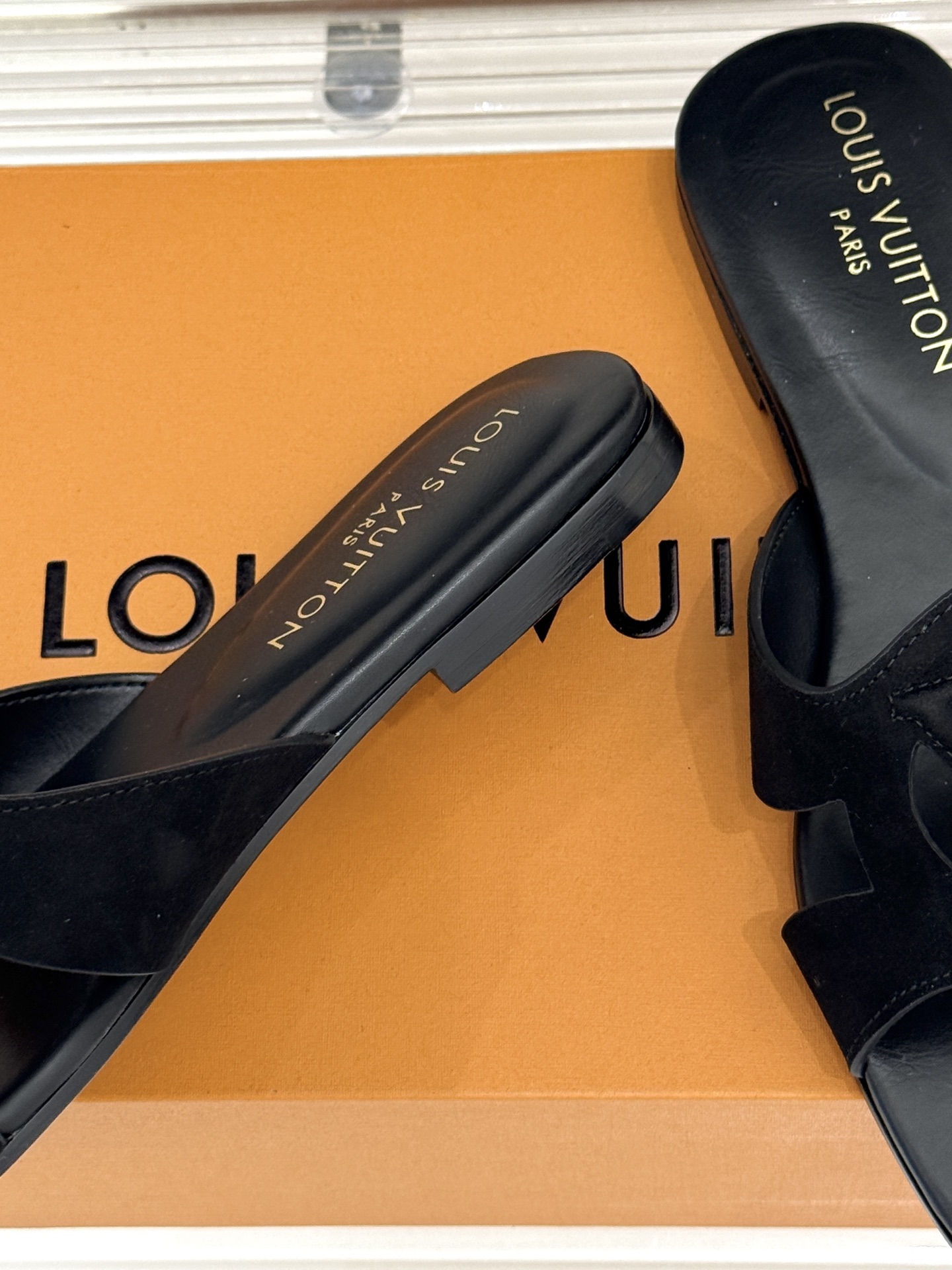 루이비통 신발 129161 Louis Vuitton Shoes 썸네일 이미지