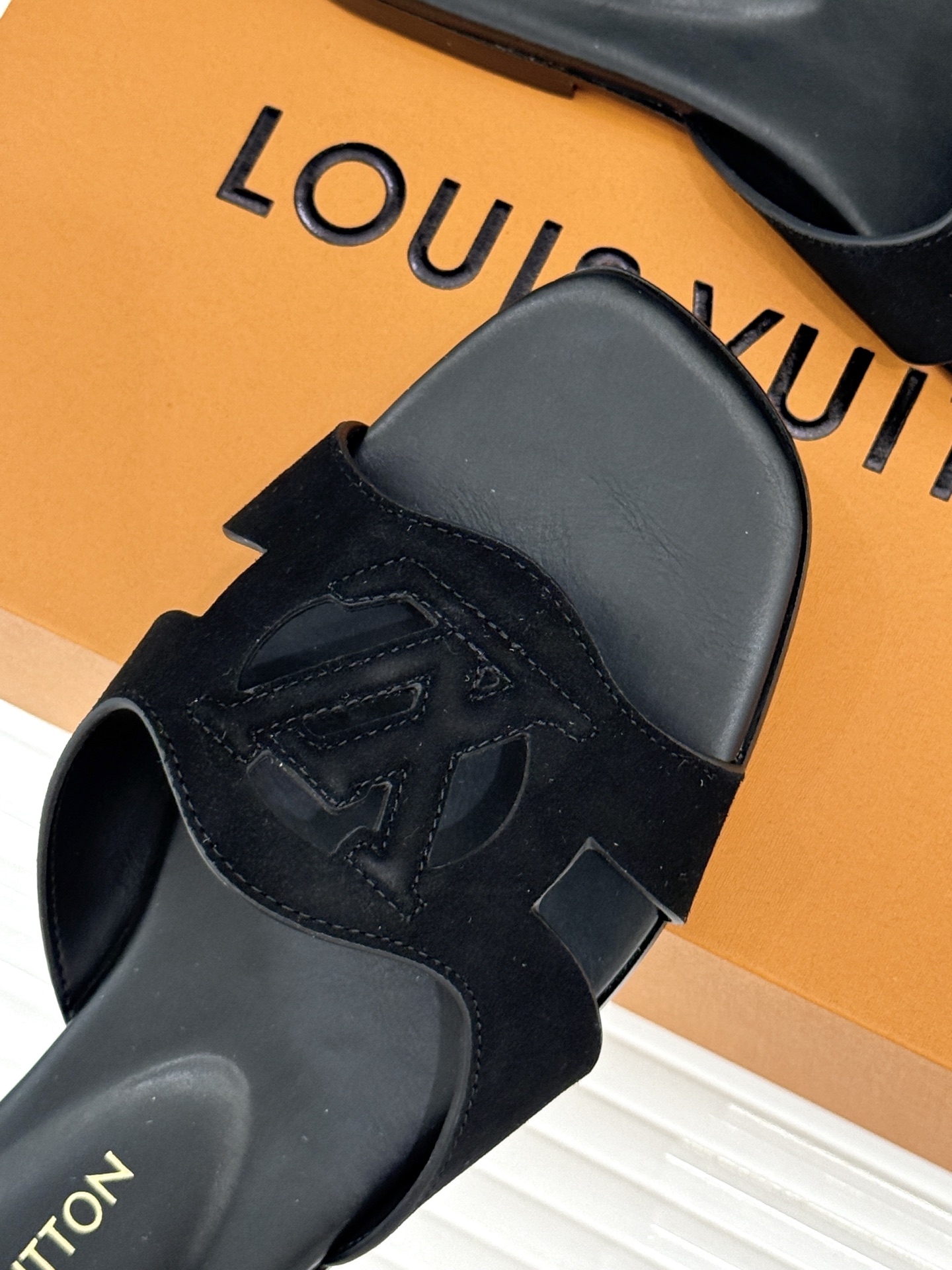 루이비통 신발 129161 Louis Vuitton Shoes 썸네일 이미지