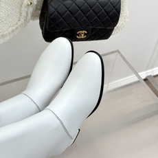 CHANE*|小香26S新品鳄鱼压纹高筒靴长靴骑士靴小香26S骑士靴太绝鳄鱼压纹漆皮质感拉满高筒版型利落 CHANE*|小香26S新品鳄鱼压纹高筒靴长靴骑士靴小香26S骑士靴太绝鳄鱼压纹漆皮质感拉满高筒版型利落