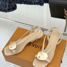 L*V驴家26WF新品金属扣方头高跟凉鞋方头凉鞋自带复古质感金属锁扣镌刻品牌印记细腻软润牛皮亲肤透气高跟 L*V驴家26WF新品金属扣方头高跟凉鞋方头凉鞋自带复古质感金属锁扣镌刻品牌印记细腻软润牛皮亲肤透气高跟