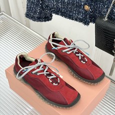 Miu Miu/缪缪26WF新品拼色增高方头休闲德训鞋运动鞋春夏穿搭封神款秀场同款现已正式上线闭眼入手绝 Miu Miu/缪缪26WF新品拼色增高方头休闲德训鞋运动鞋春夏穿搭封神款秀场同款现已正式上线闭眼入手绝