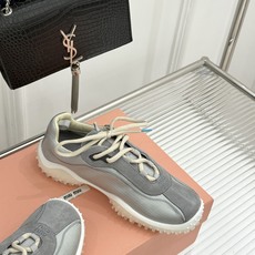 Miu Miu/缪缪26WF新品拼色增高方头休闲德训鞋运动鞋春夏穿搭封神款秀场同款现已正式上线闭眼入手绝 Miu Miu/缪缪26WF新品拼色增高方头休闲德训鞋运动鞋春夏穿搭封神款秀场同款现已正式上线闭眼入手绝