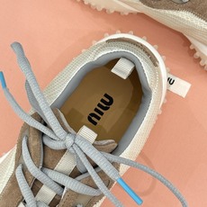 Miu Miu/缪缪26WF新品拼色增高方头休闲德训鞋运动鞋春夏穿搭封神款秀场同款现已正式上线闭眼入手绝 Miu Miu/缪缪26WF新品拼色增高方头休闲德训鞋运动鞋春夏穿搭封神款秀场同款现已正式上线闭眼入手绝