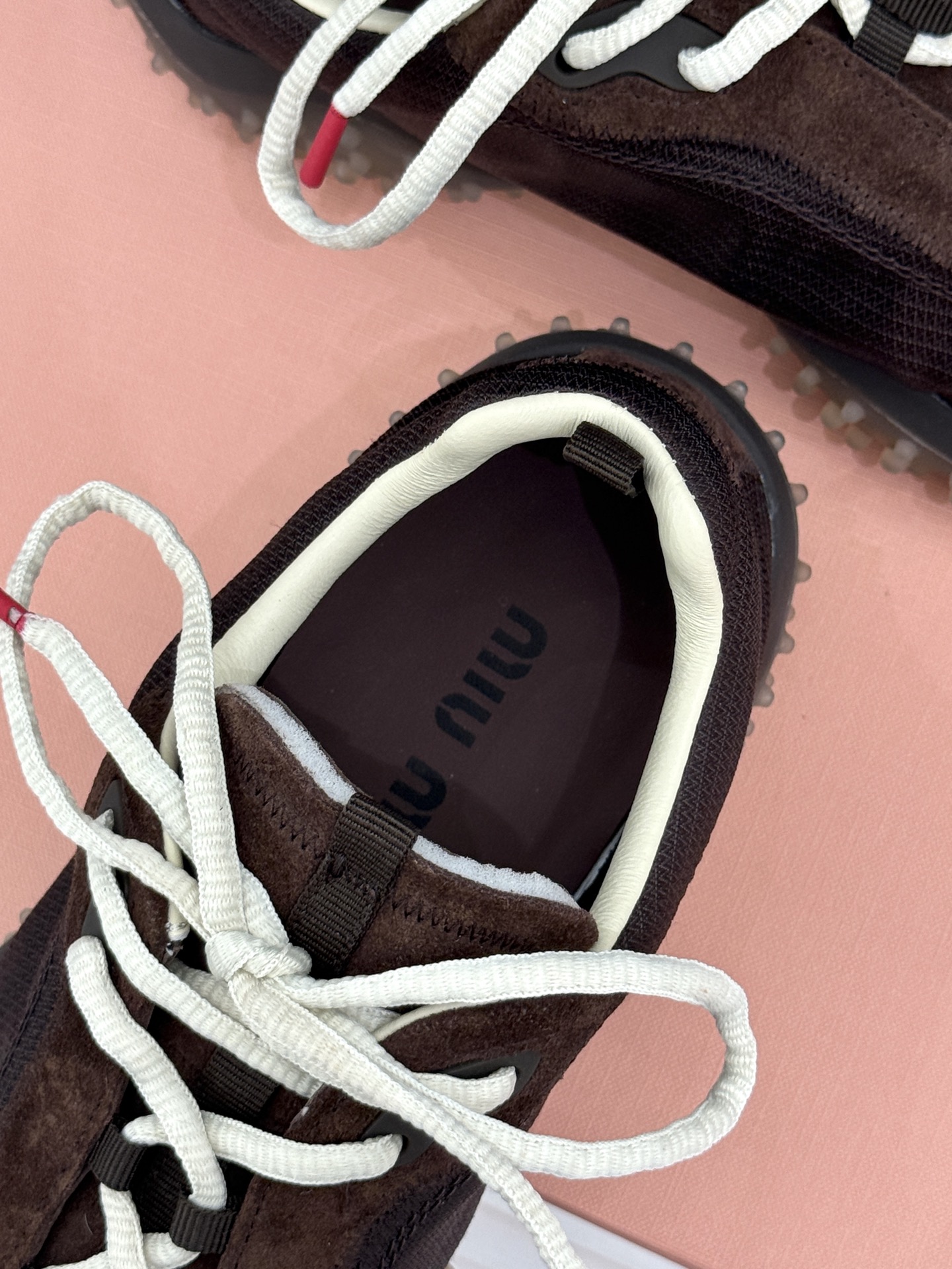 Miu Miu/缪缪26WF新品拼色增高方头休闲德训鞋运动鞋春夏穿搭封神款秀场同款现已正式上线闭眼入手绝