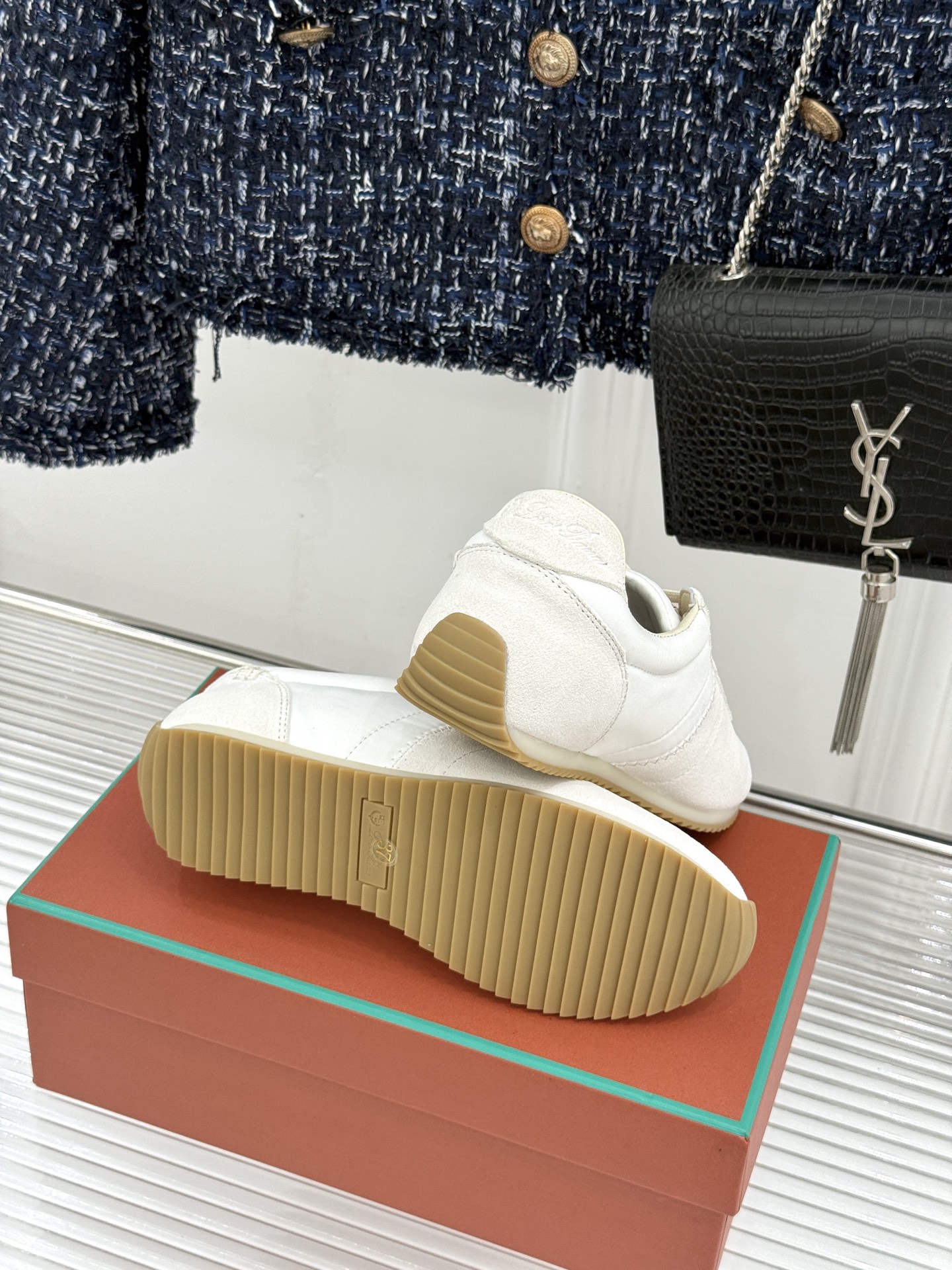 男码＋10Loro Piana/LPWF新品复古休闲运动鞋诺悠翩雅26WF新作复古跑鞋演绎意式格调麂皮拼