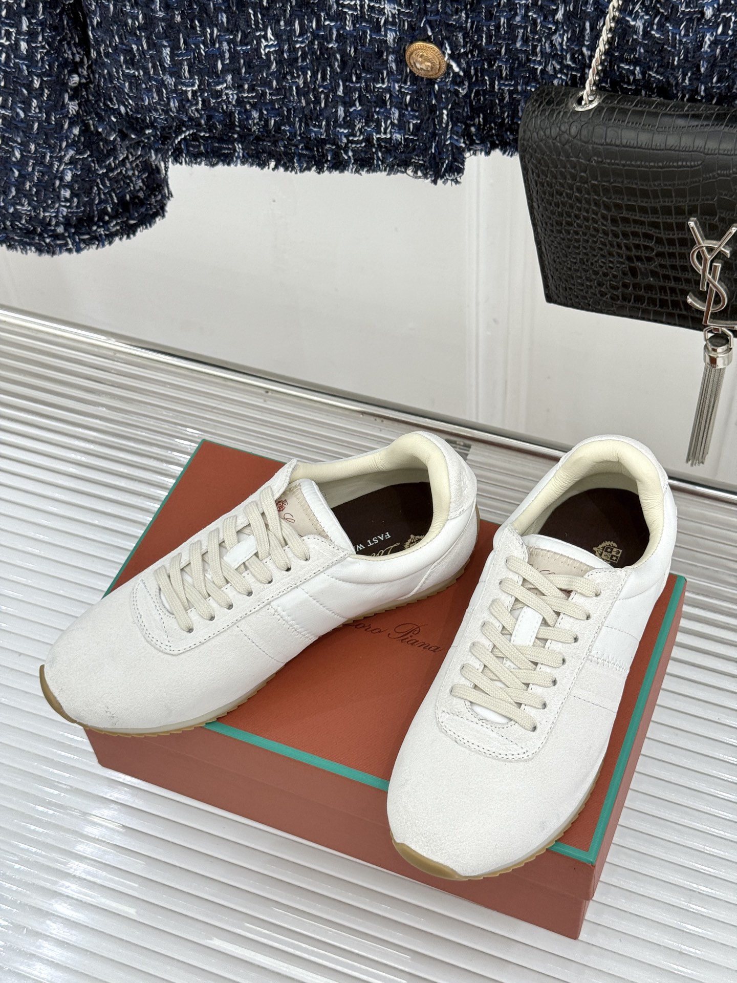 男码＋10Loro Piana/LPWF新品复古休闲运动鞋诺悠翩雅26WF新作复古跑鞋演绎意式格调麂皮拼