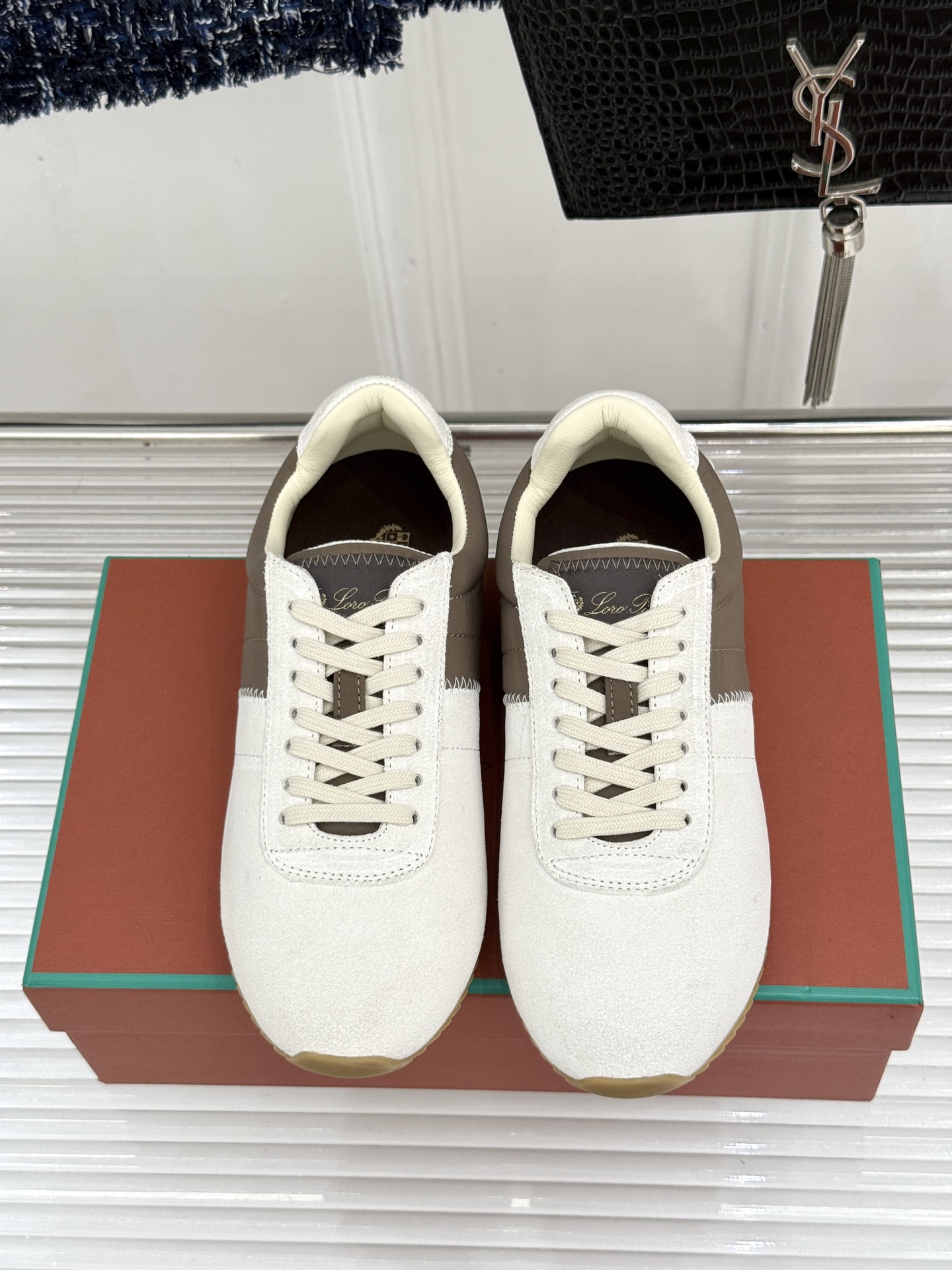 男码＋10Loro Piana/LPWF新品复古休闲运动鞋诺悠翩雅26WF新作复古跑鞋演绎意式格调麂皮拼