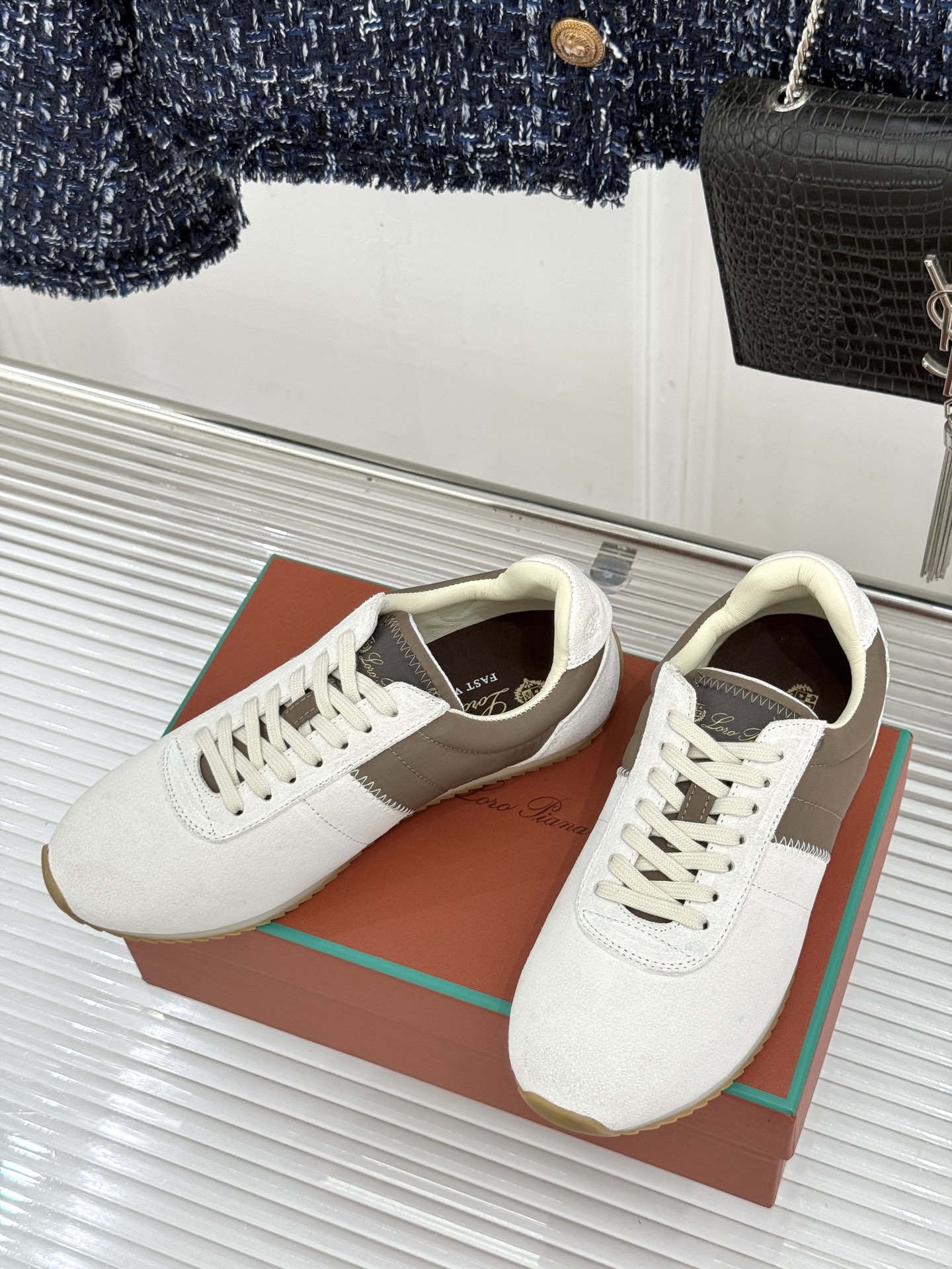 男码＋10Loro Piana/LPWF新品复古休闲运动鞋诺悠翩雅26WF新作复古跑鞋演绎意式格调麂皮拼