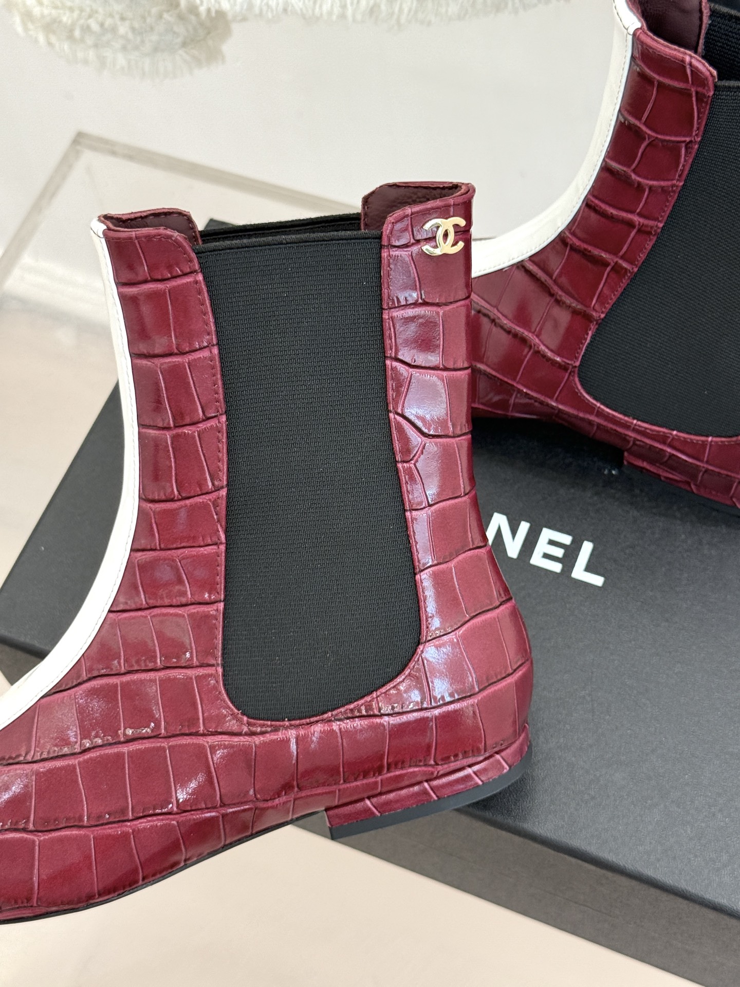 CHANE*|小香26A秋冬新品 鳄鱼纹拼接方头切尔西短靴 秋冬鞋柜C位担当 小众不撞款回头率高 时髦精闭眼入不亏 复古 CHANE*|小香26A秋冬新品 鳄鱼纹拼接方头切尔西短靴 秋冬鞋柜C位担当 小众不撞款回头率高 时髦精闭眼入不亏 复古