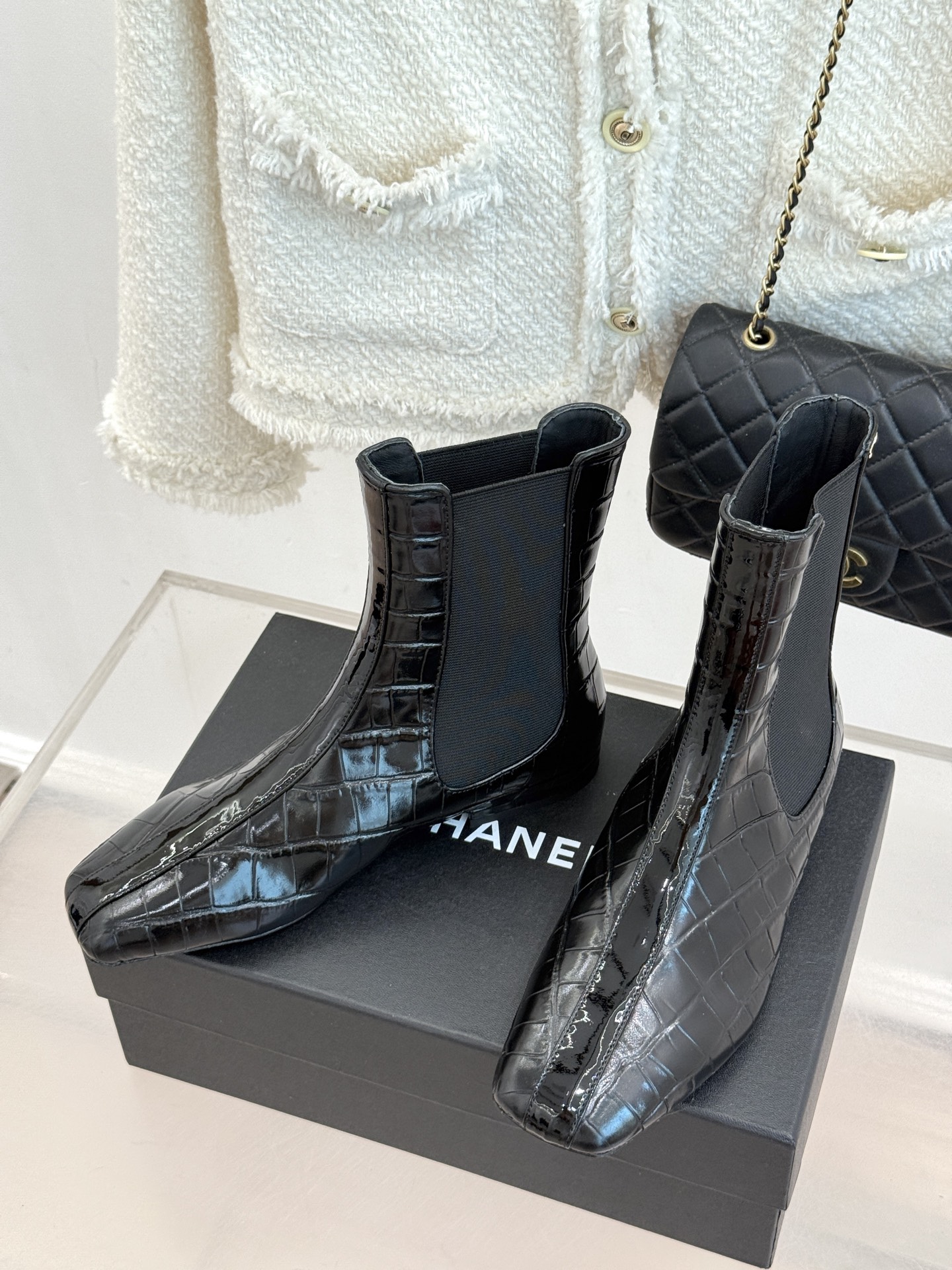 CHANE*|小香26A秋冬新品 鳄鱼纹拼接方头切尔西短靴 秋冬鞋柜C位担当 小众不撞款回头率高 时髦精闭眼入不亏 复古 CHANE*|小香26A秋冬新品 鳄鱼纹拼接方头切尔西短靴 秋冬鞋柜C位担当 小众不撞款回头率高 时髦精闭眼入不亏 复古