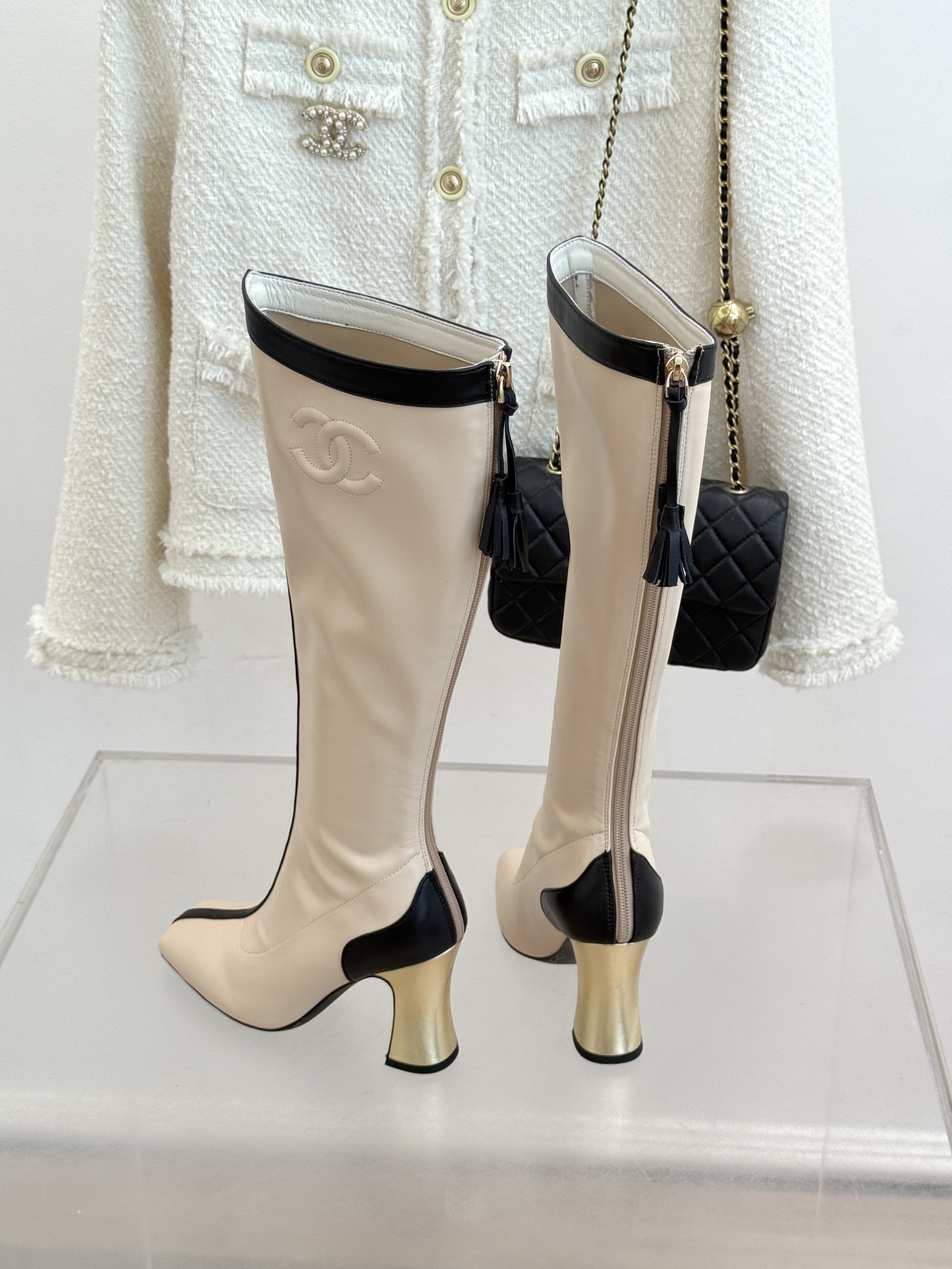 CHANE*｜小香26A秋冬新品 双C拼接方头金属跟高跟长靴 秋冬鞋柜必有它位置 时髦精闭眼入不亏 解锁秋冬穿搭万能密码