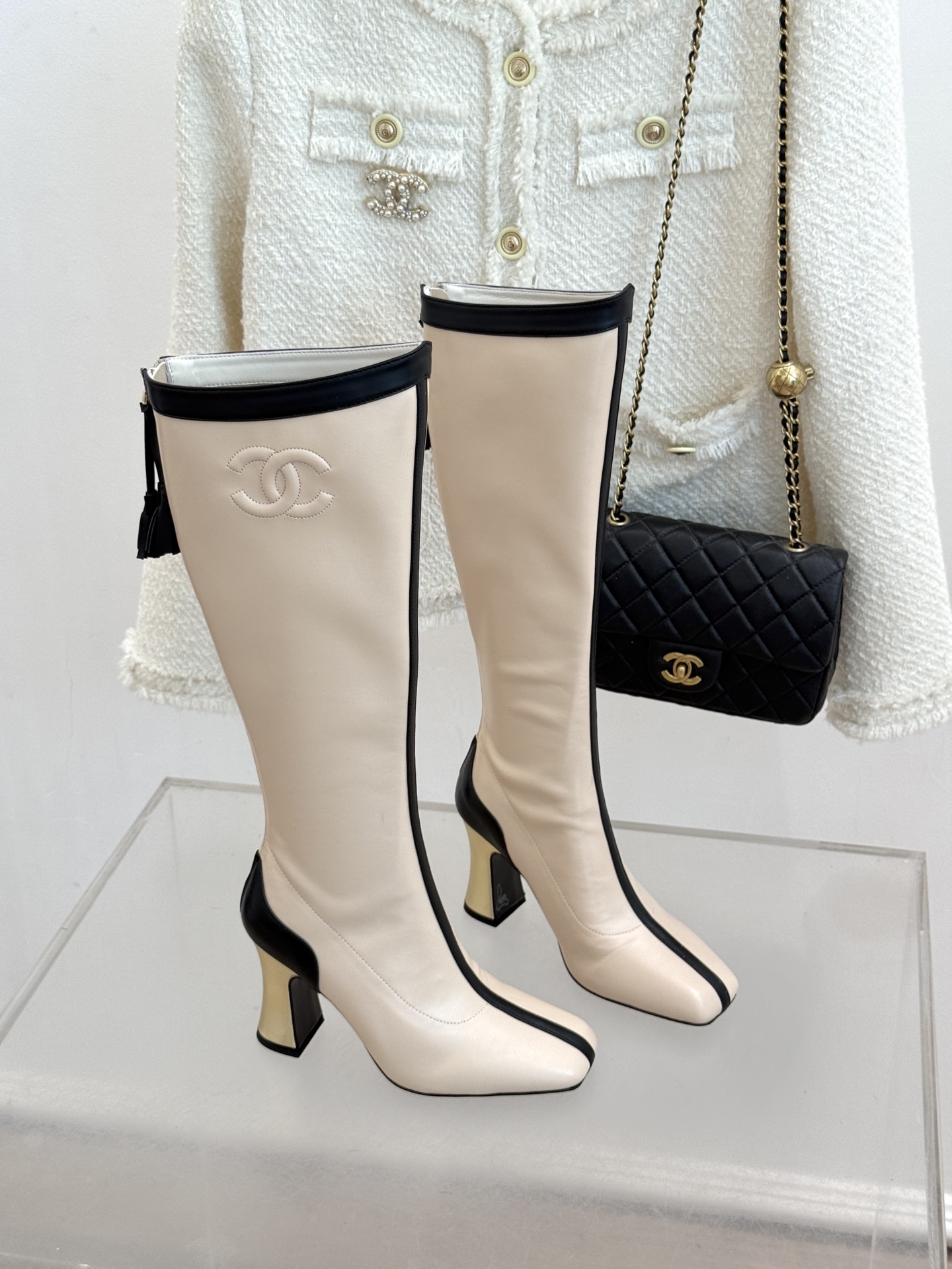 CHANE*｜小香26A秋冬新品 双C拼接方头金属跟高跟长靴 秋冬鞋柜必有它位置 时髦精闭眼入不亏 解锁秋冬穿搭万能密码