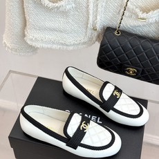 CHANE*|小香26B新品双C 菱格懒人半拖穆勒鞋乐福鞋 经典双C标识精致点睛 一脚蹬懒人超省心 平跟步履轻盈毫无负担 CHANE*|小香26B新品双C 菱格懒人半拖穆勒鞋乐福鞋 经典双C标识精致点睛 一脚蹬懒人超省心 平跟步履轻盈毫无负担