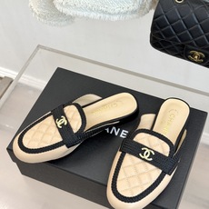 CHANE*|小香26B新品双C 菱格懒人半拖穆勒鞋乐福鞋 经典双C标识精致点睛 一脚蹬懒人超省心 平跟步履轻盈毫无负担 CHANE*|小香26B新品双C 菱格懒人半拖穆勒鞋乐福鞋 经典双C标识精致点睛 一脚蹬懒人超省心 平跟步履轻盈毫无负担