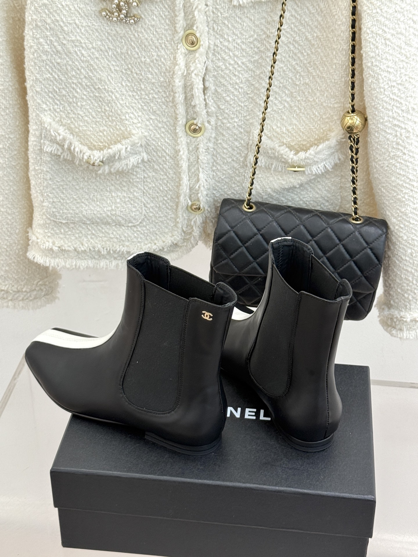 CHANE*｜小香26A秋冬新品 鳄鱼纹拼接方头切尔西短靴 秋冬鞋柜C位担当 小众不撞款回头率高 时髦精闭眼入不亏 复古