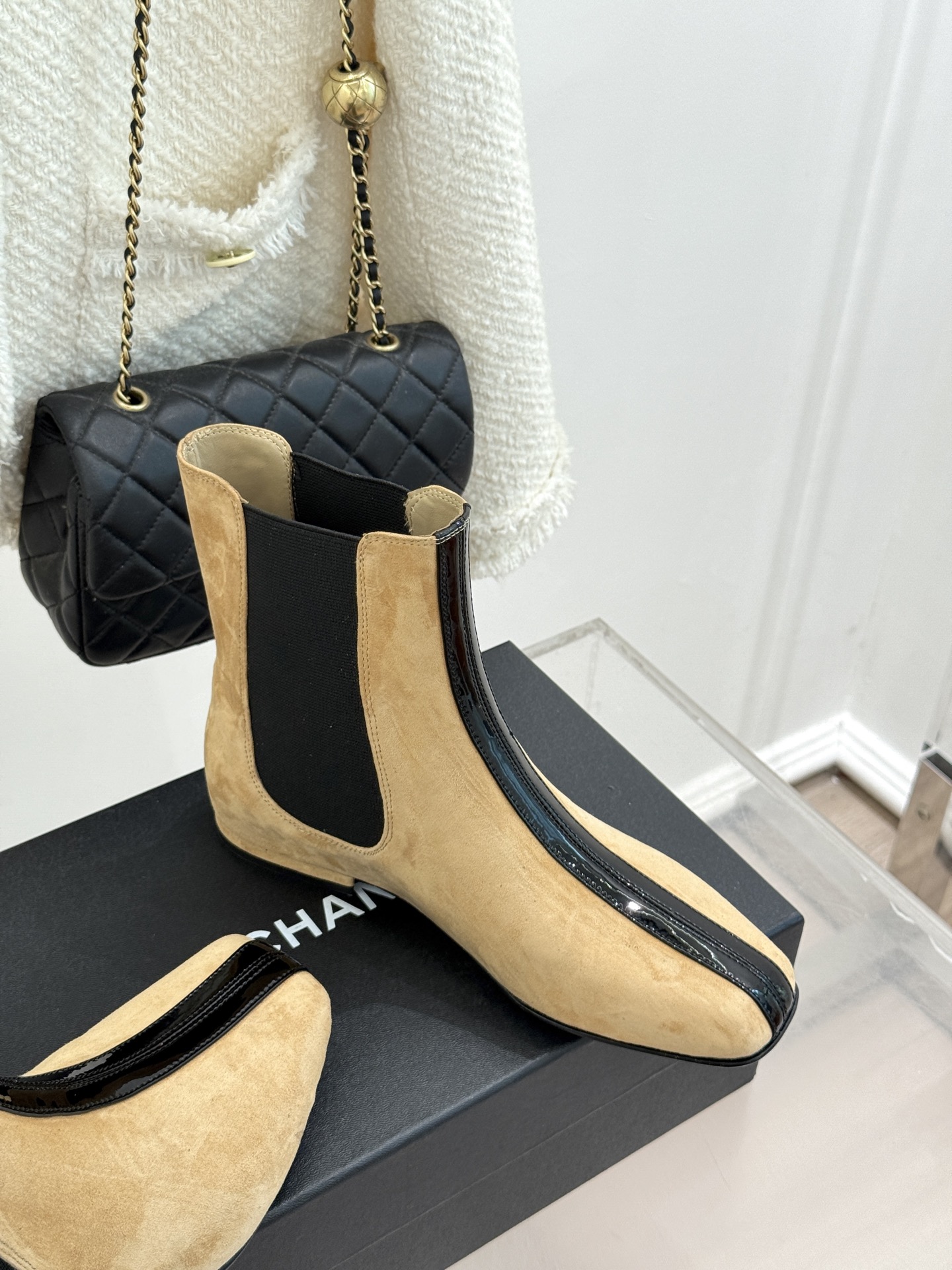 CHANE*|小香26A秋冬新品 鳄鱼纹拼接方头切尔西短靴 秋冬鞋柜C位担当 小众不撞款回头率高 时髦精闭眼入不亏 复古 CHANE*|小香26A秋冬新品 鳄鱼纹拼接方头切尔西短靴 秋冬鞋柜C位担当 小众不撞款回头率高 时髦精闭眼入不亏 复古