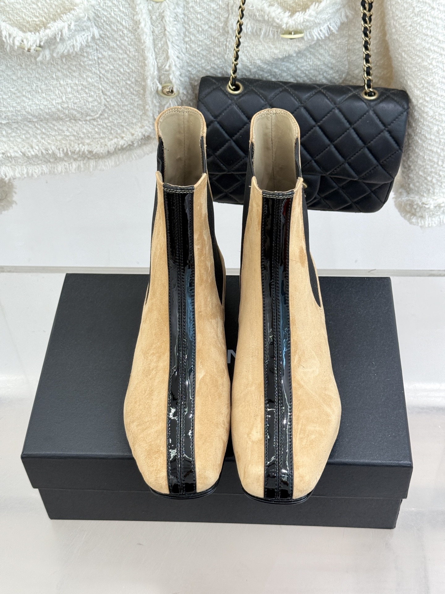 CHANE*|小香26A秋冬新品 鳄鱼纹拼接方头切尔西短靴 秋冬鞋柜C位担当 小众不撞款回头率高 时髦精闭眼入不亏 复古 CHANE*|小香26A秋冬新品 鳄鱼纹拼接方头切尔西短靴 秋冬鞋柜C位担当 小众不撞款回头率高 时髦精闭眼入不亏 复古