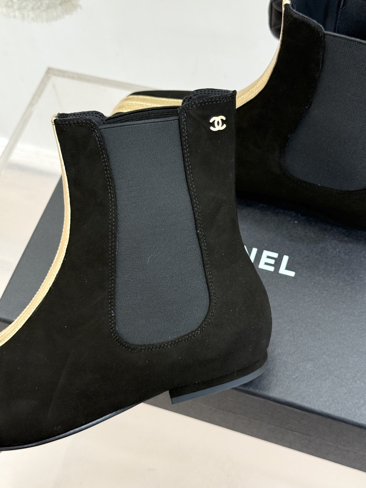 CHANE*|小香26A秋冬新品 鳄鱼纹拼接方头切尔西短靴 秋冬鞋柜C位担当 小众不撞款回头率高 时髦精闭眼入不亏 复古 CHANE*|小香26A秋冬新品 鳄鱼纹拼接方头切尔西短靴 秋冬鞋柜C位担当 小众不撞款回头率高 时髦精闭眼入不亏 复古
